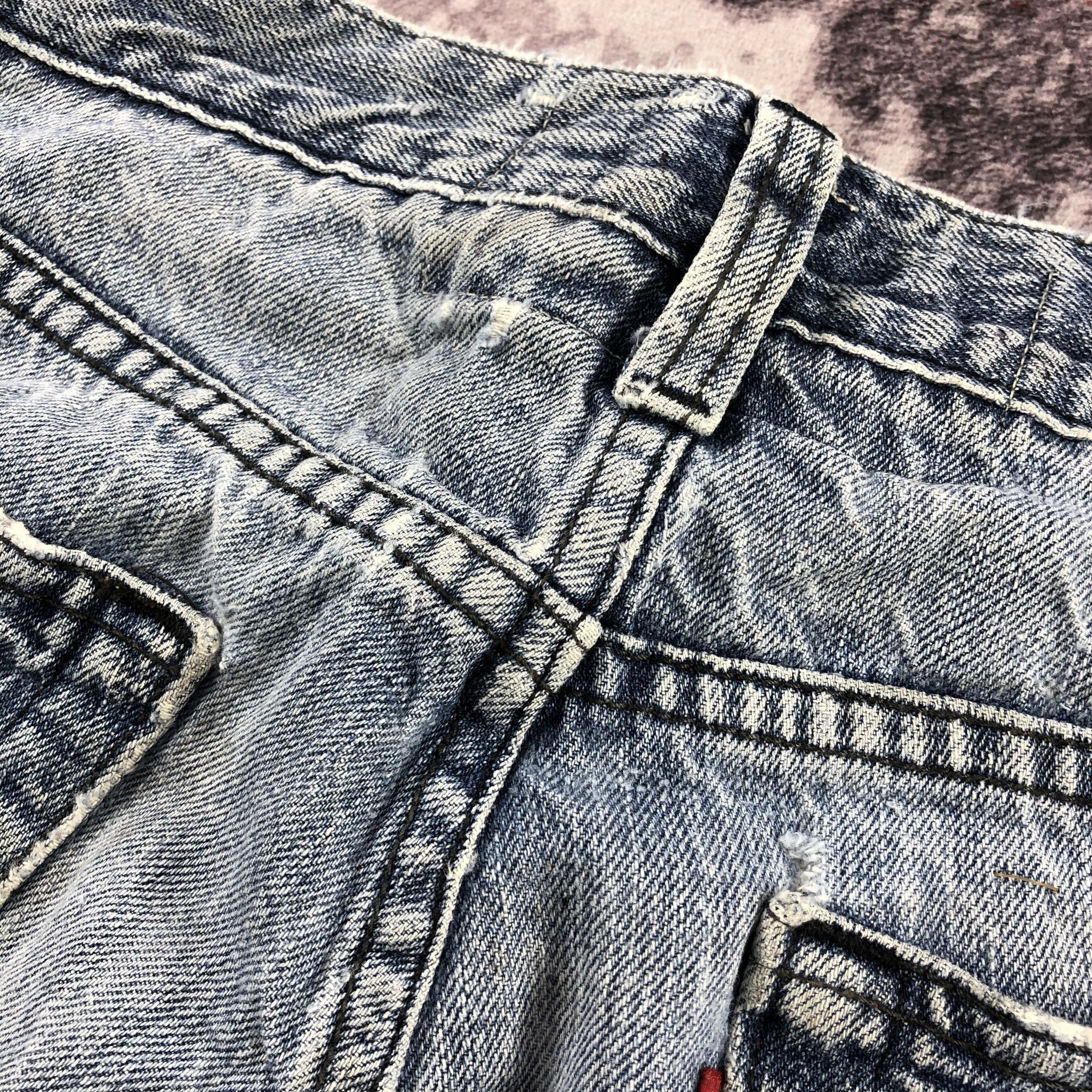 Levi's × Vintage Vintage Blue Wash Levis 514 Jeans-JM2962 Size US 31 - 7 Thumbnail
