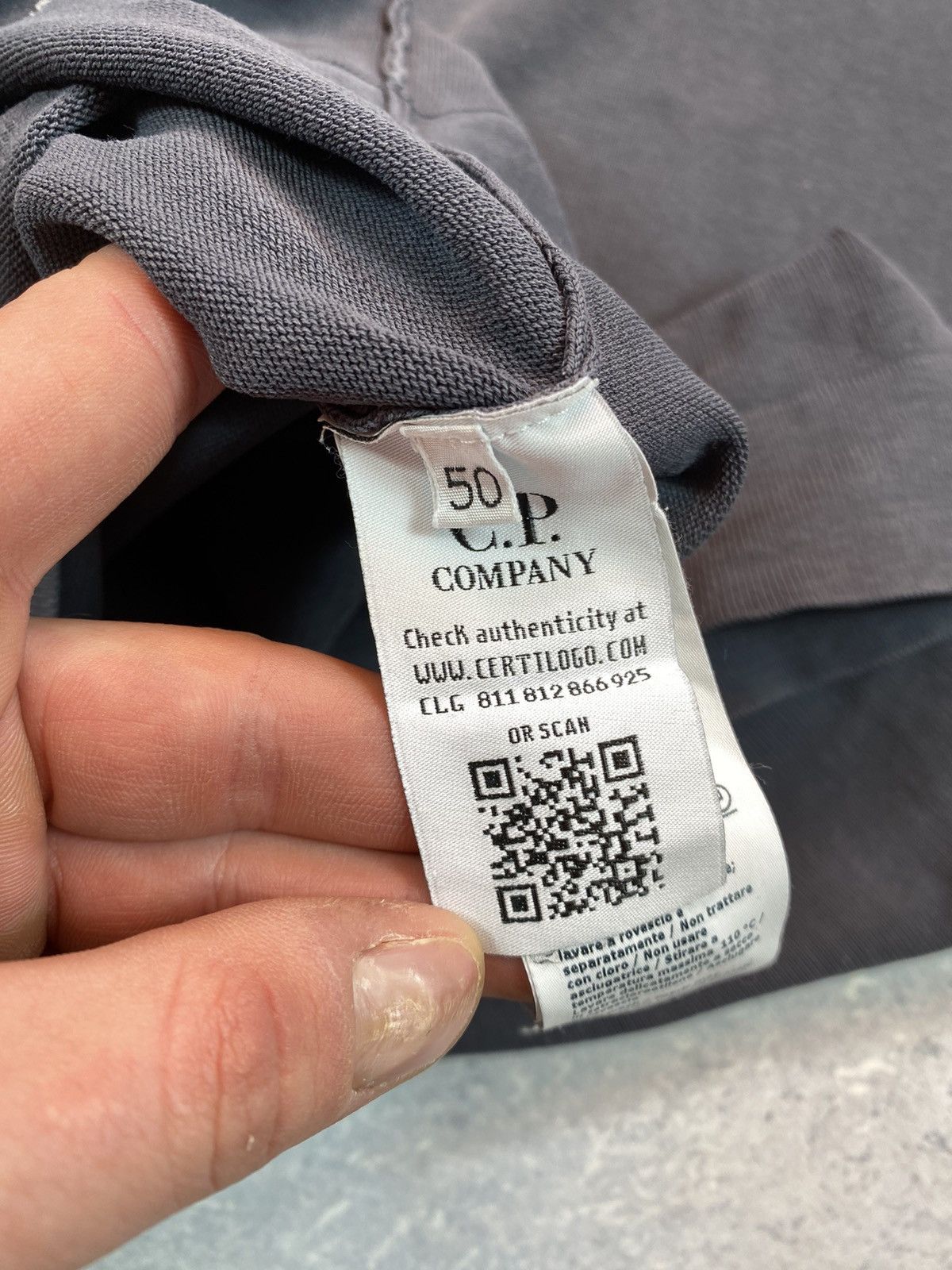 C.P. Company C.P Company Men’s Sweatshirt Size Medium Size US M / EU 48-50 / 2 - 7 Thumbnail