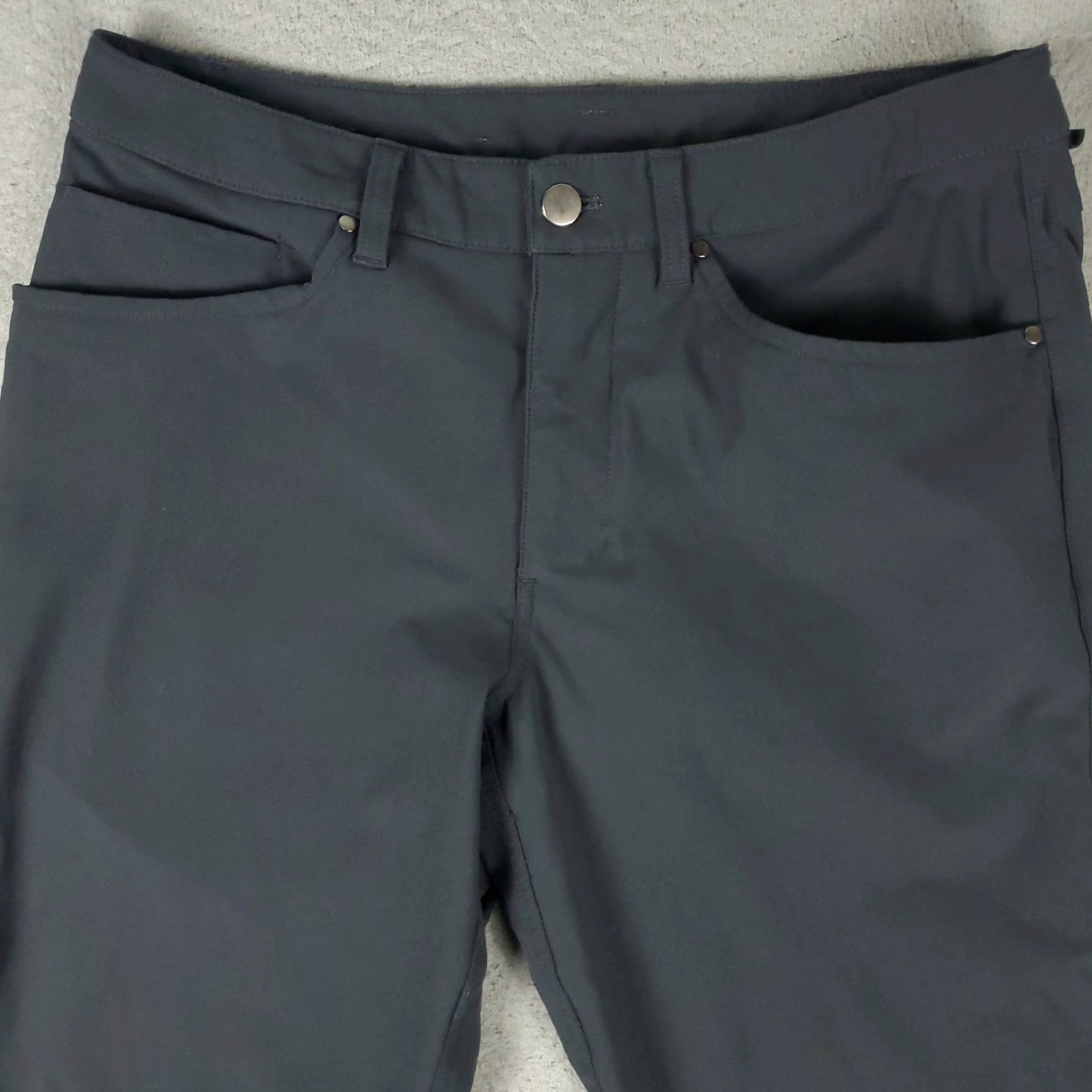 Lululemon Lululemon Pants Mens 32x31 Gray Commission Warpstream Chino Trousers Size US 32 / EU 48 - 2 Thumbnail