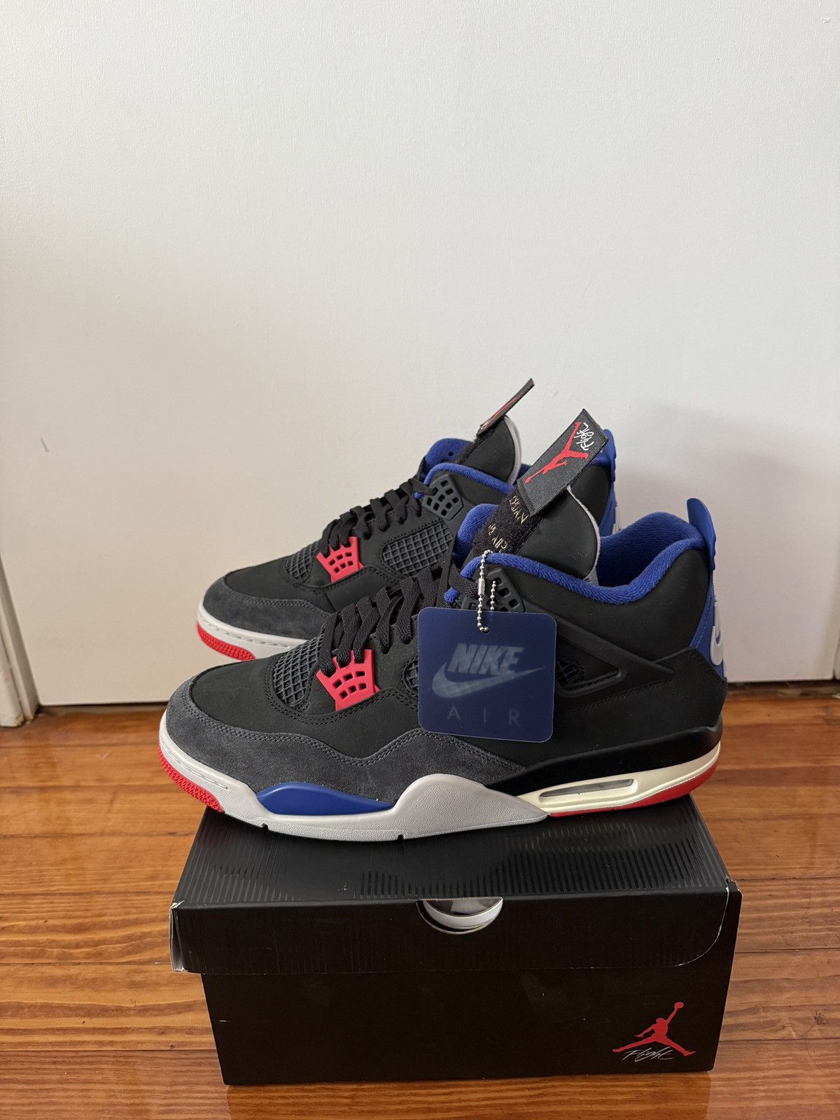 Jordan Brand RARE AIR JORDAN 4( GOLD STITCHING) Size US 13 / EU 46 - 4 Thumbnail