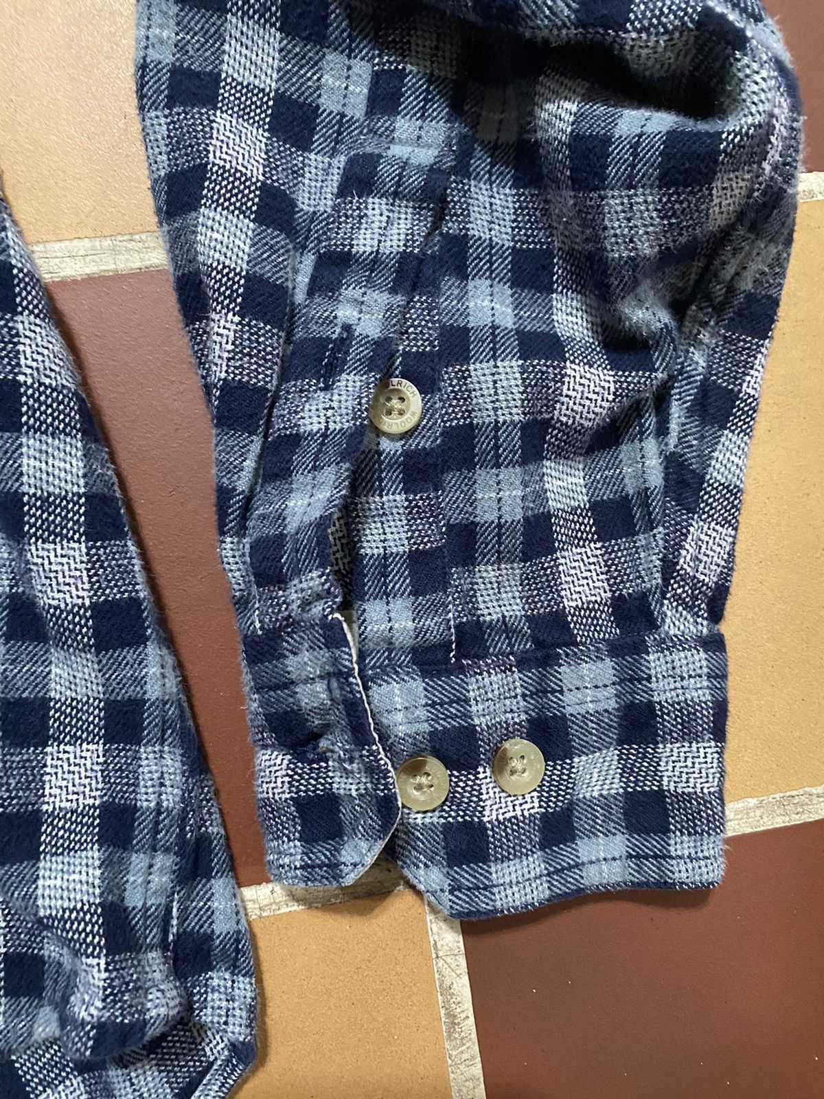 Woolrich Woolen Mills Vintage Woolrich Plaid Flannel Botton up shirt Size US L / EU 52-54 / 3 - 3 Thumbnail