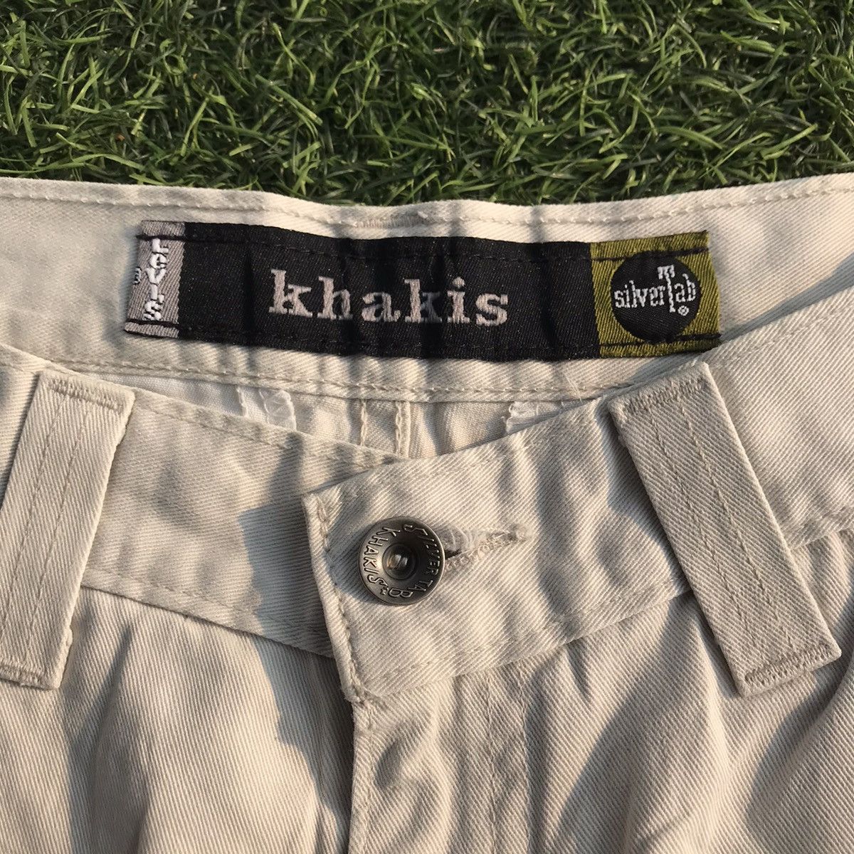 Levi's × Levi's Vintage Clothing Vintage 90s Levis Silver tab Cargo short pants Khakis model Size US 30 / EU 46 - 9 Thumbnail