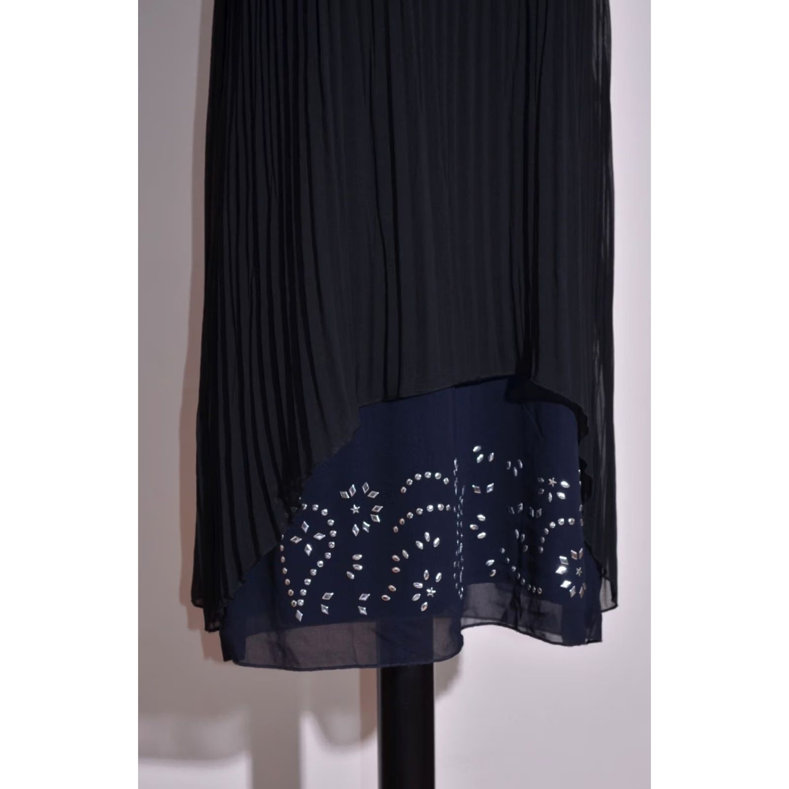 Desigual Item Specifications: Brand: Desigual Size M / US 6-8 / IT 42-44 - 3 Thumbnail