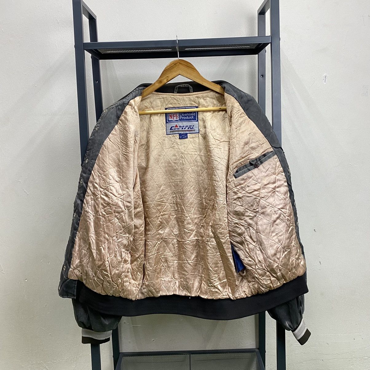 NFL × Vintage Vintage 90’s Raiders Los Angeles NFL Campri Team Line Bomber Size US M / EU 48-50 / 2 - 3 Thumbnail