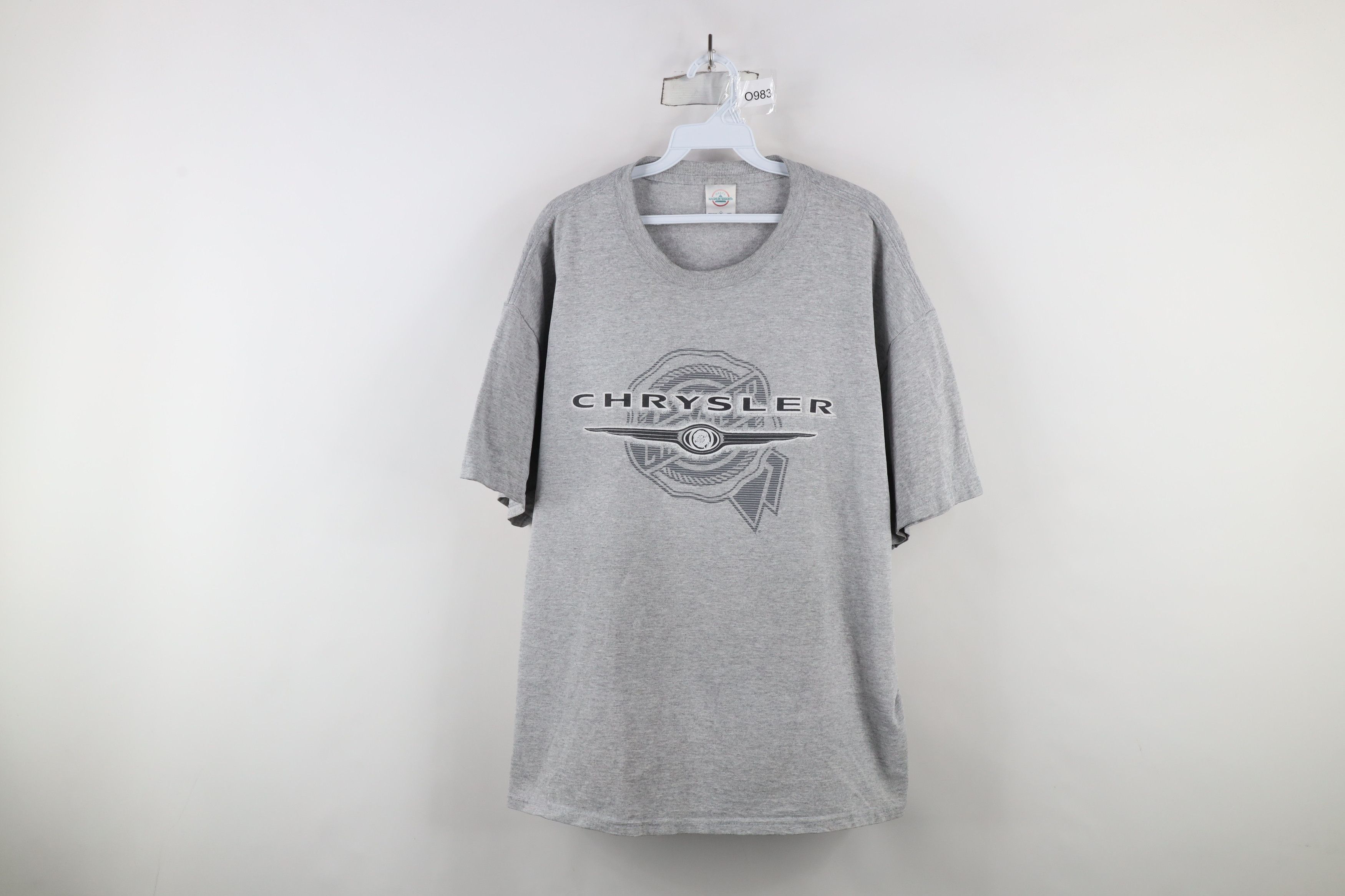 Vintage Vintage Y2K Chrysler Car Short Sleeve T-Shirt Heather Gray Size US XL / EU 56 / 4 - 1 Thumbnail
