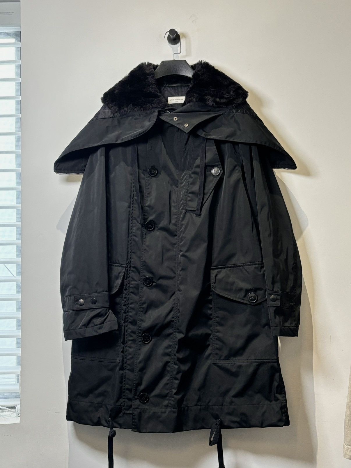 Dries Van Noten Dries Van Noten | AW2018 Black Panther Parka Size US S / EU 44-46 / 1 - 1 Thumbnail