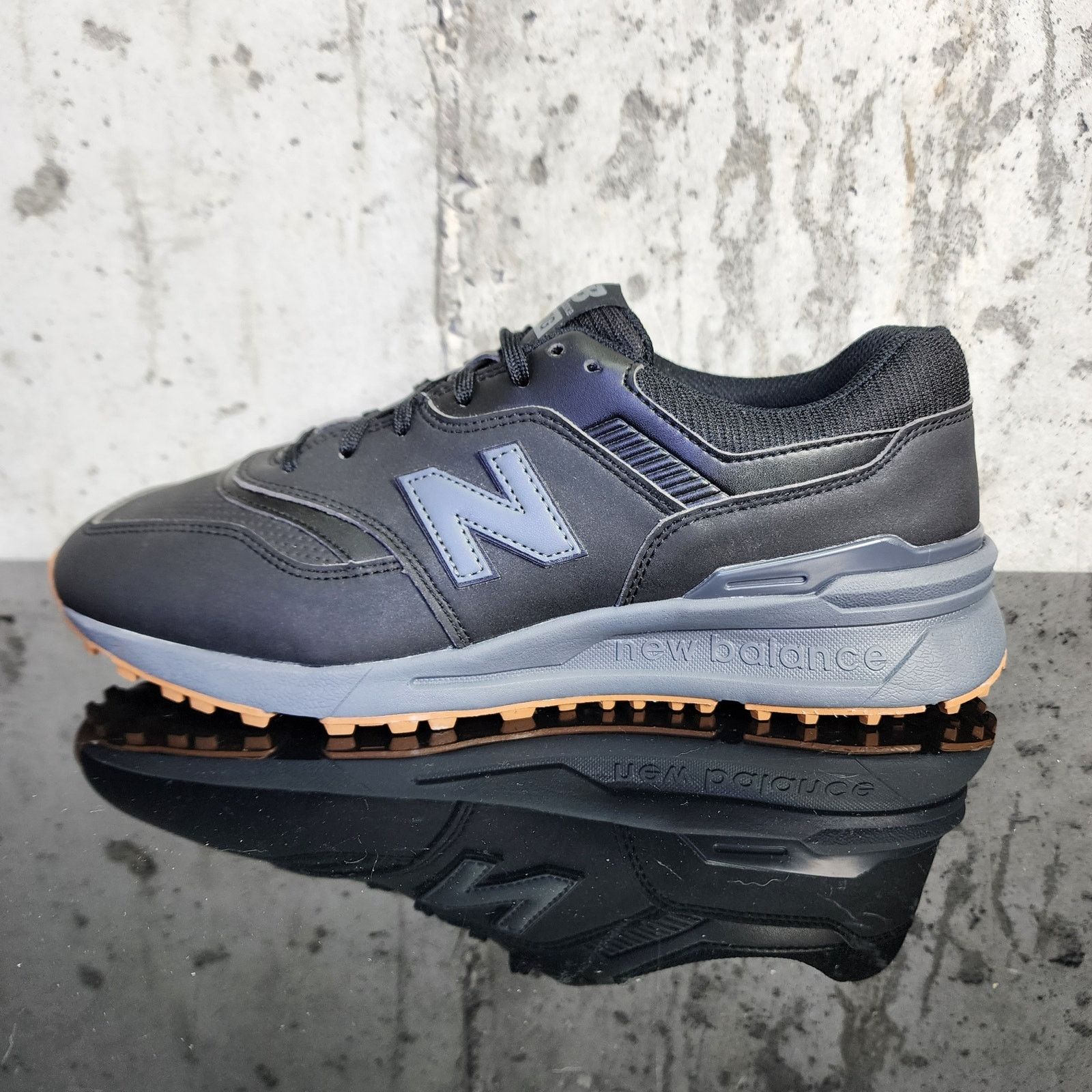 New Balance MSRP $120 New Balance Men's 997 Golf Shoes Size US 10.5 / EU 43-44 - 2 Thumbnail