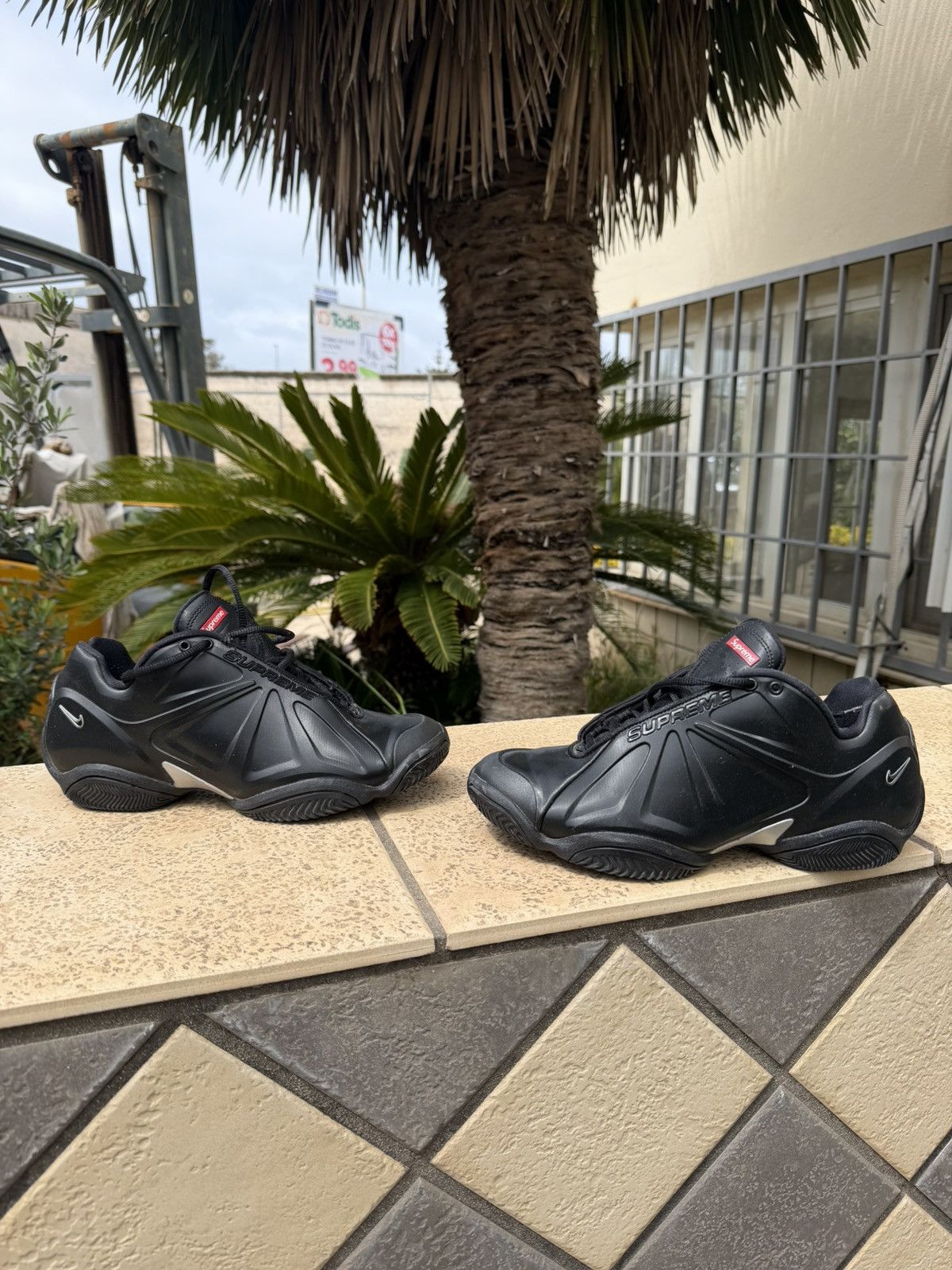Nike × Supreme Nike x Supreme Air Zoom Courtposite Black Shoes Sbeakers Size US 8.5 / EU 41-42 - 2 Thumbnail