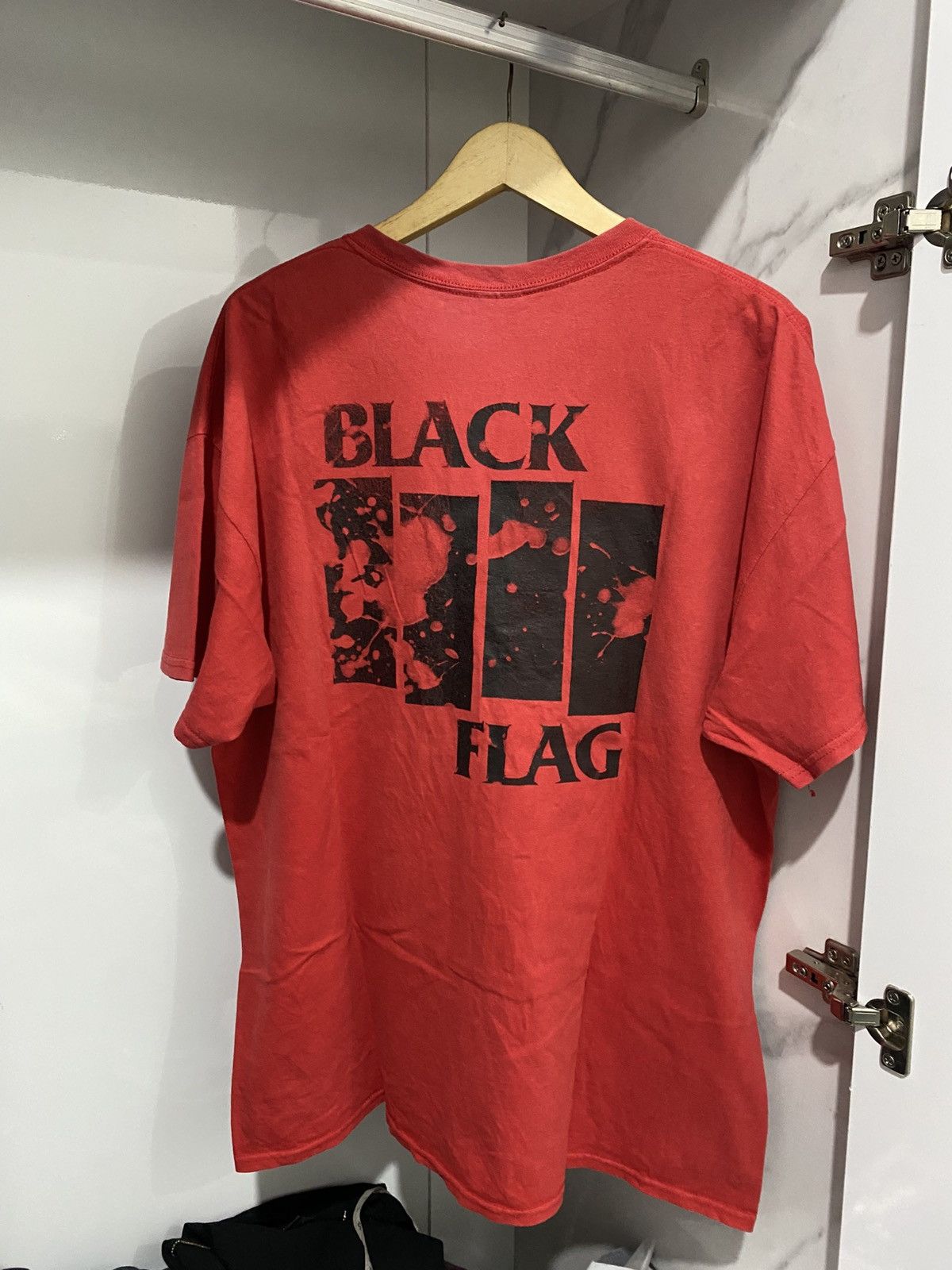 Band Tees 💸BINDINGOFFER💸Black Flag Vintage 2000s Size US XL / EU 56 / 4 - 3 Thumbnail