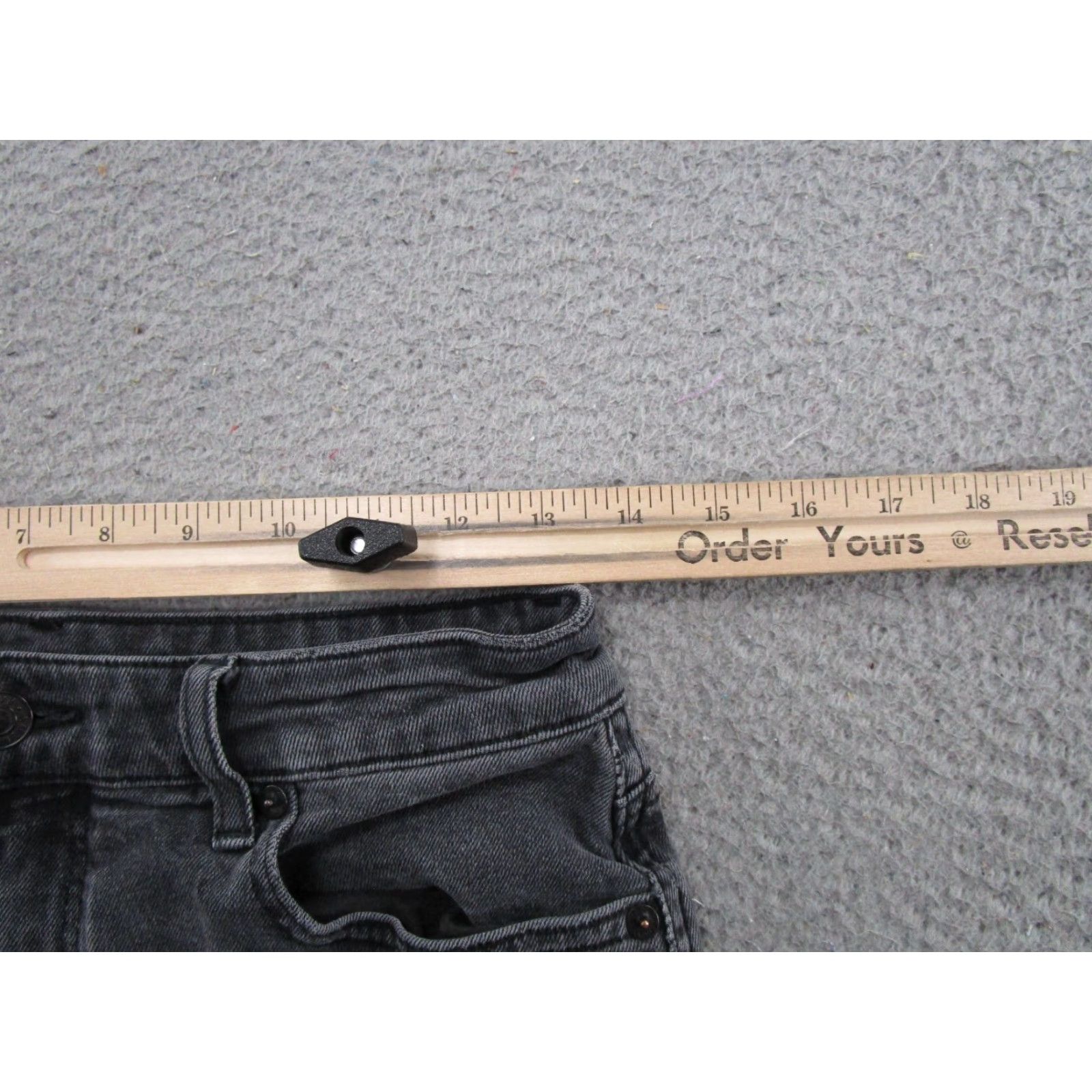 American Eagle Outfitters American Eagle Outfitters Jeans Womens Size 6 Black Stretch Denim High Rise Mom Size 28" / US 6 / IT 42 - 7 Thumbnail