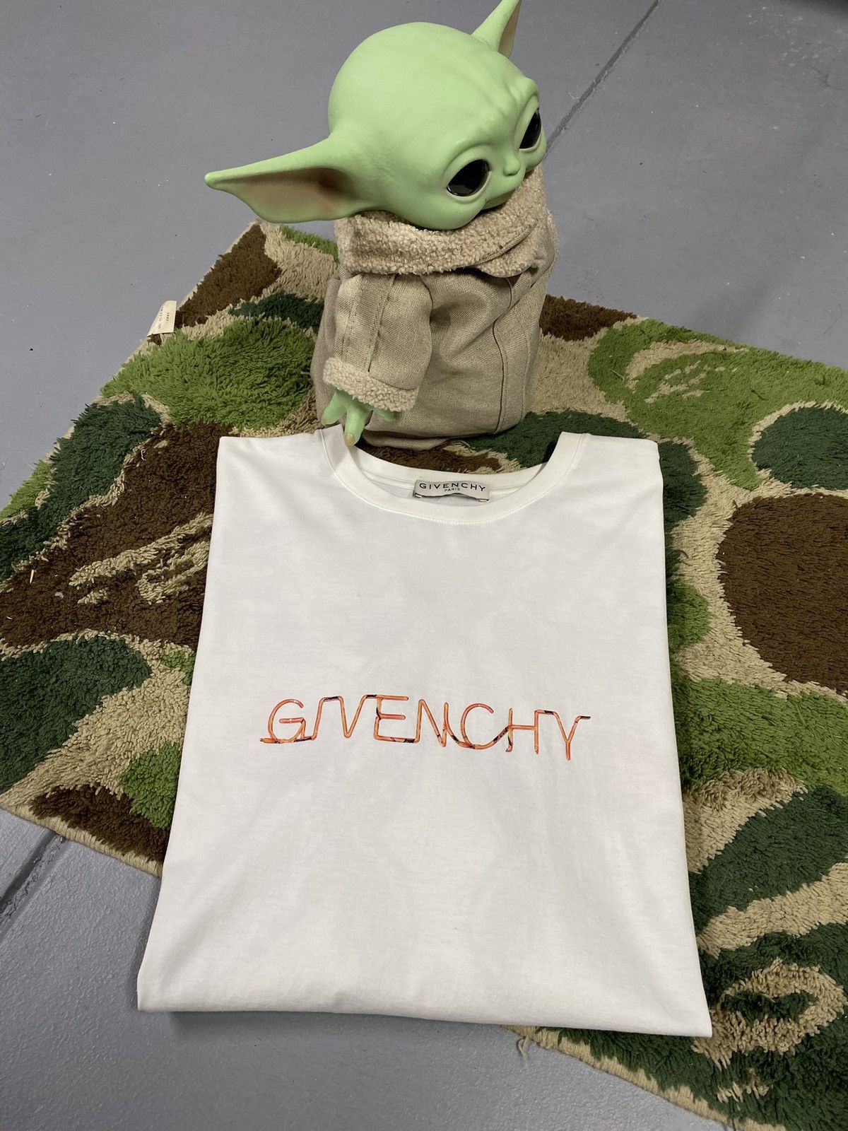 Givenchy Givenchy Spellout street shirt Preowned XLarge Size US XL / EU 56 / 4 - 1 Thumbnail
