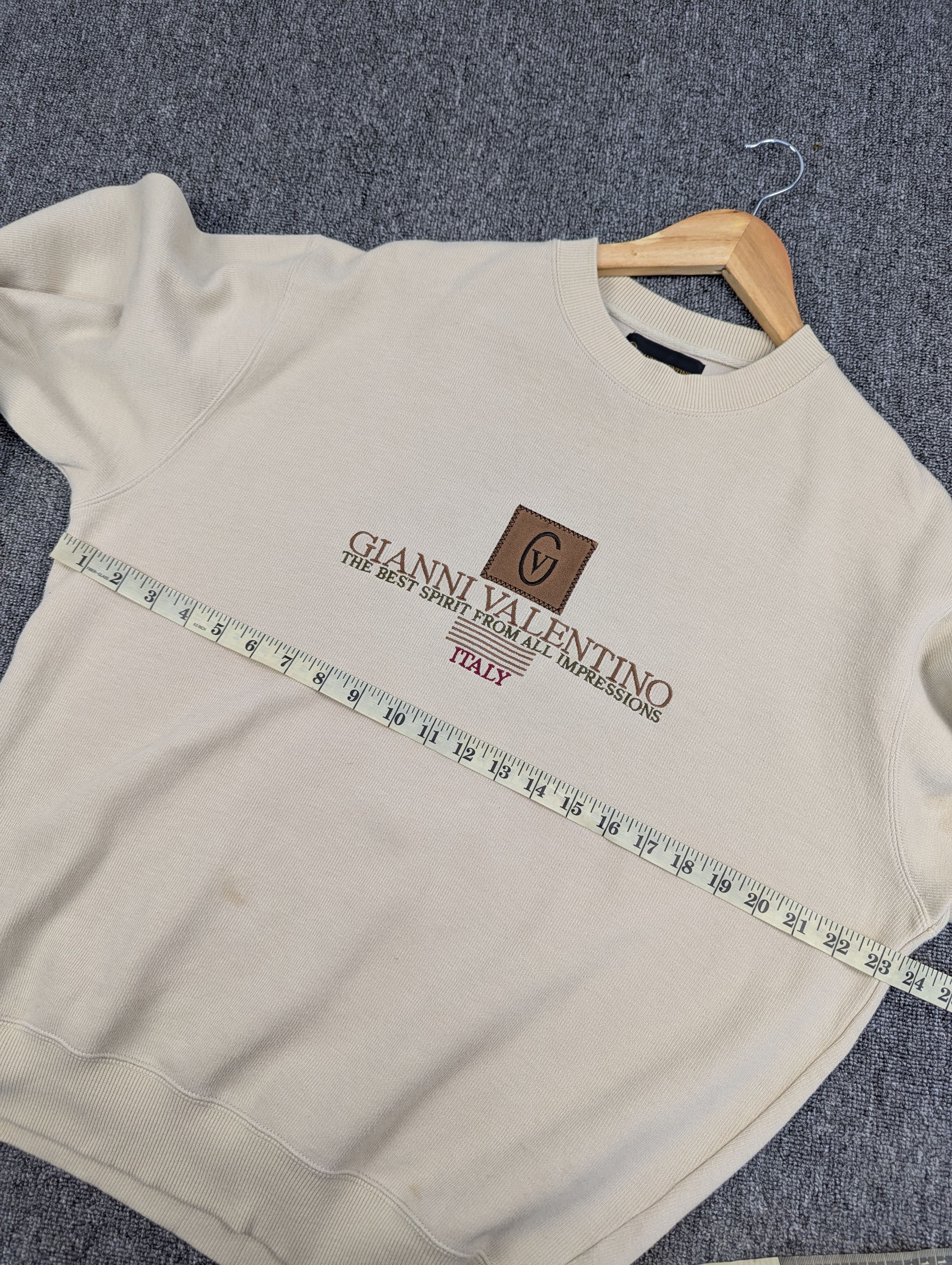 Designer × Japanese Brand × Vintage Vintage Gianni Valentino Embroidery Spellout Sweatshirt Size US L / EU 52-54 / 3 - 13 Thumbnail