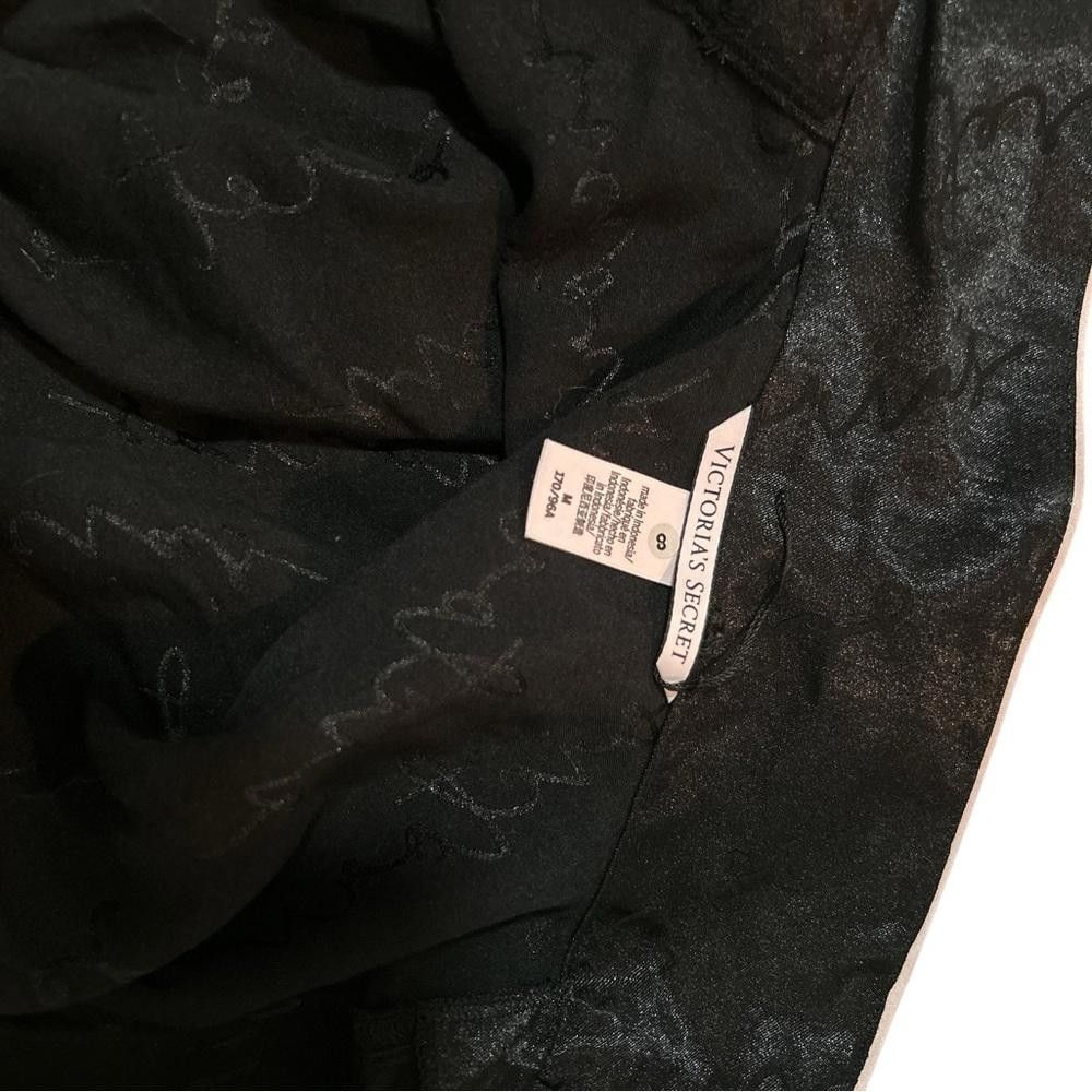 Designer VS high quality Black Satin Pajama Top with White Trim Size ONE SIZE - 5 Thumbnail