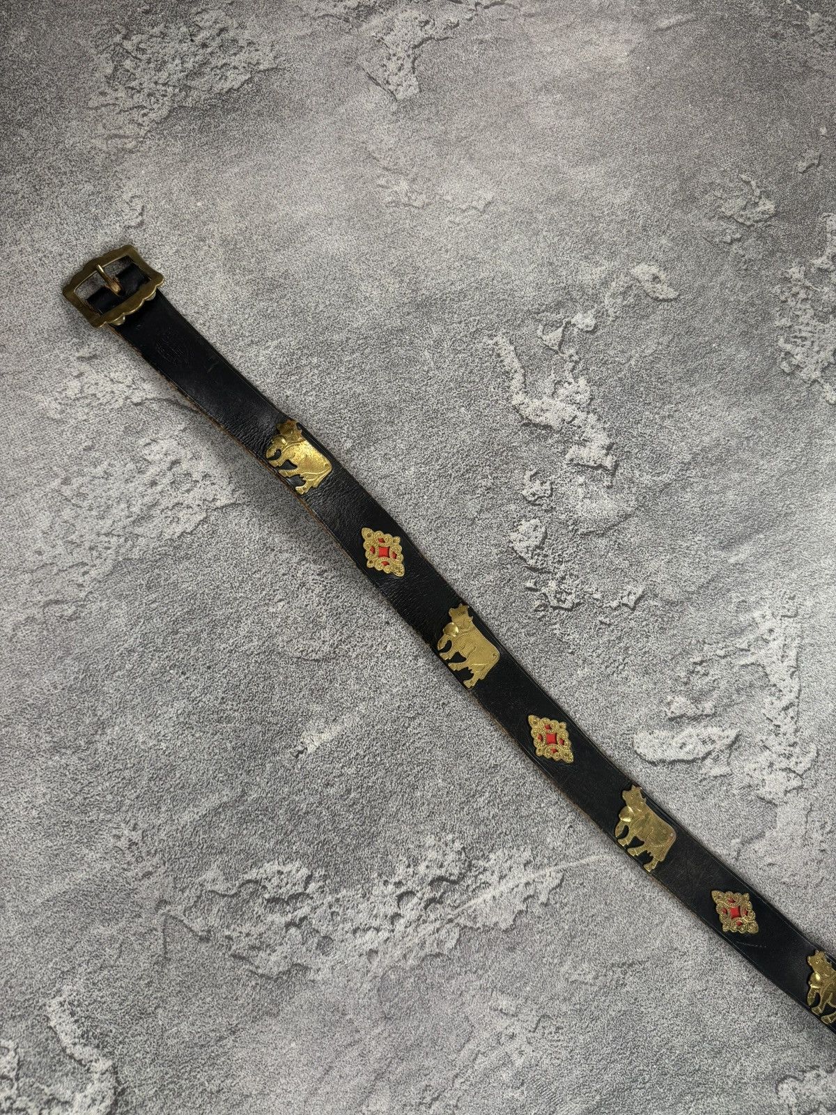 Etro 90s Retro vintage leather belt iconic cows 🐄 metal details Size ONE SIZE - 14 Thumbnail