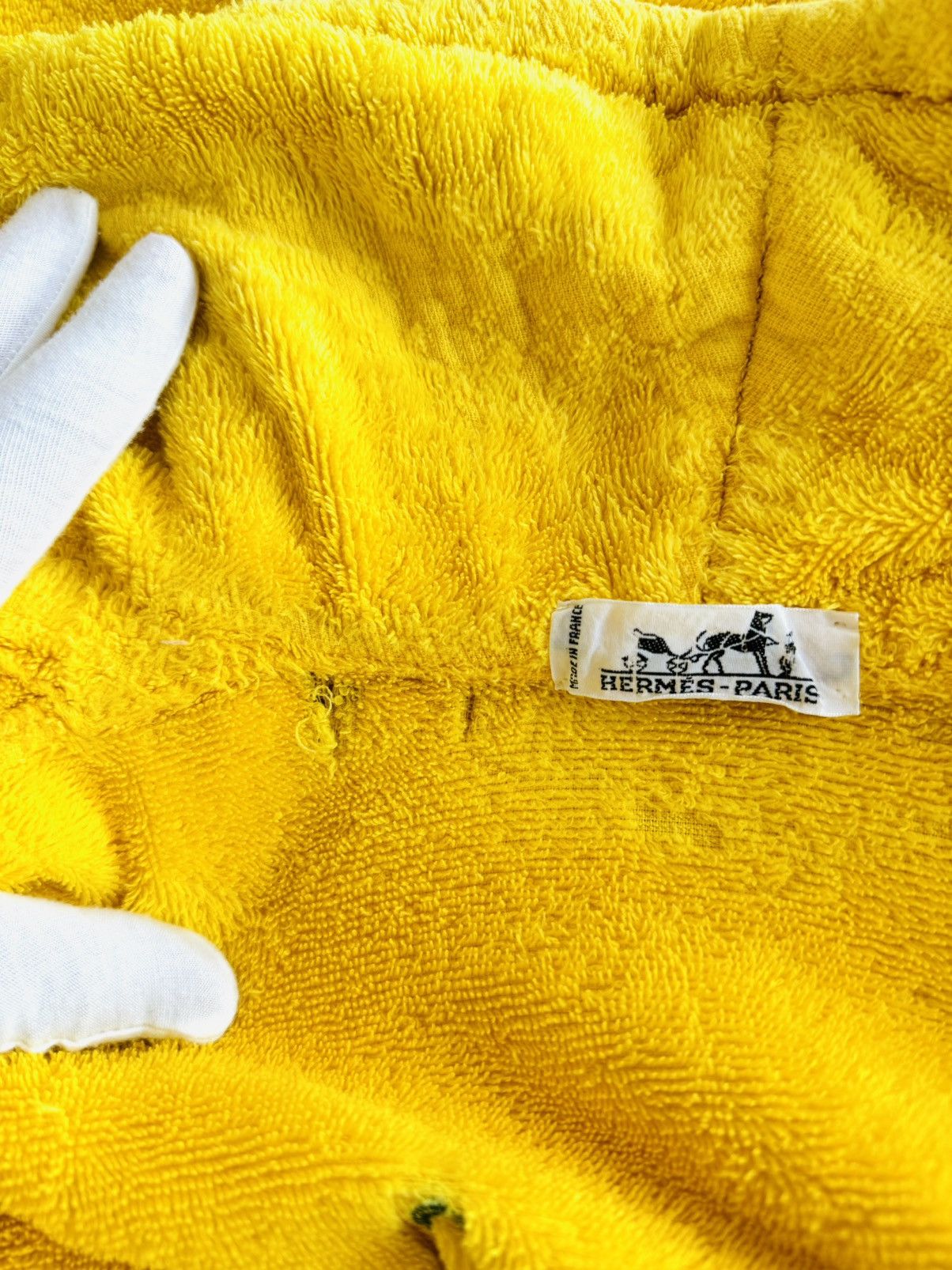 Hermes Vintage Hermes Yellow Terry Robe Sun motif logo embroidered Size ONE SIZE - 8 Thumbnail