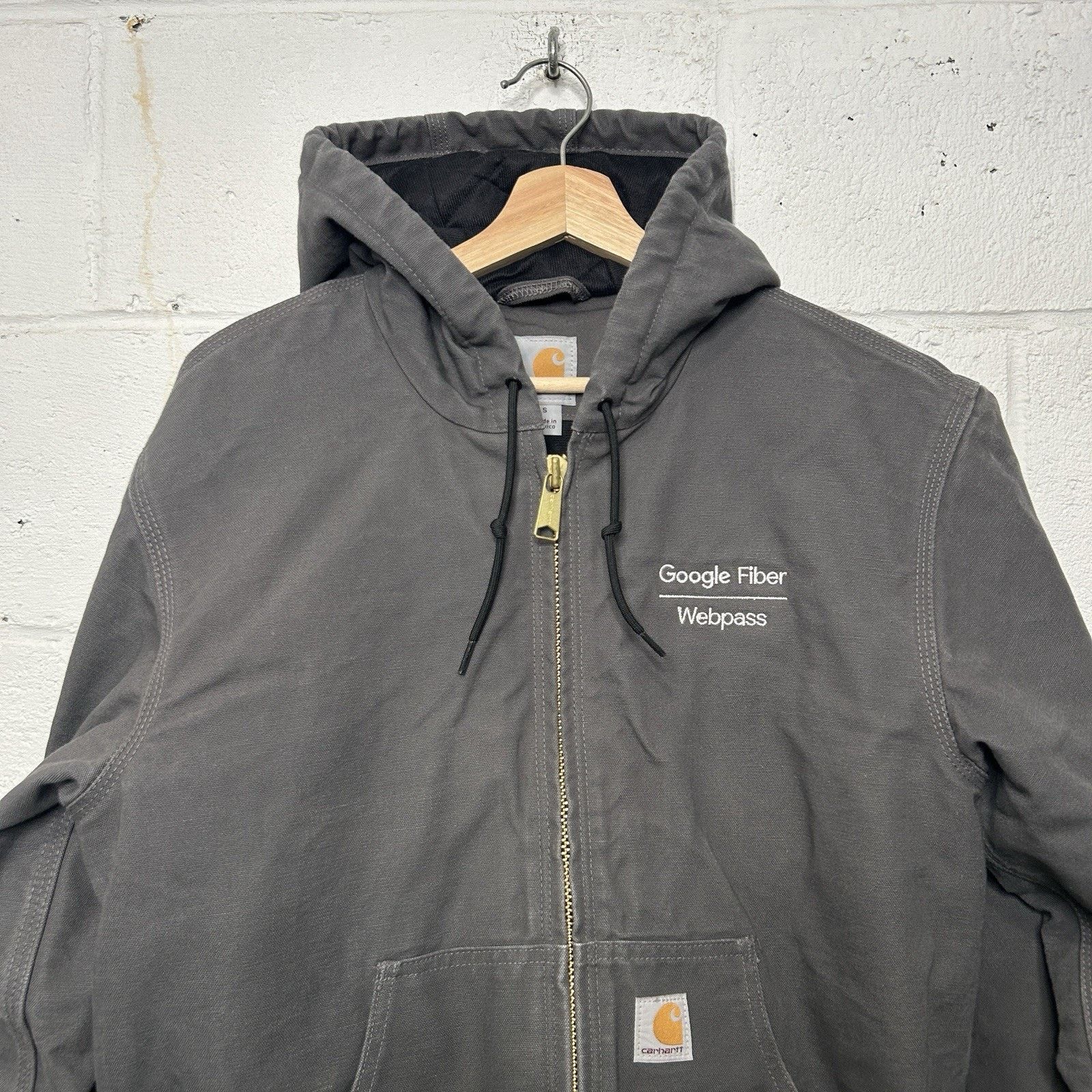 Carhartt Carhartt Quilted Hooded Active Jacket “Gravel” 103940-GVL Size US S / EU 44-46 / 1 - 3 Thumbnail