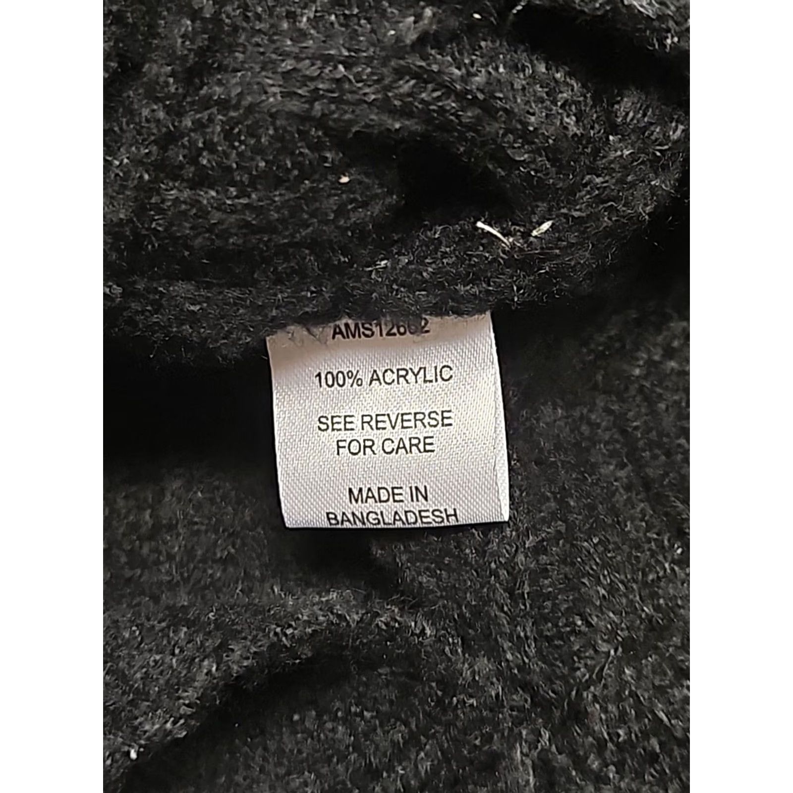 Vintage VINTAGE? No. Timeless Ribbed Knit Women’s XL Black Classic Pullover Sweater Button Shoulder Size XL / US 12-14 / IT 48-50 - 7 Thumbnail