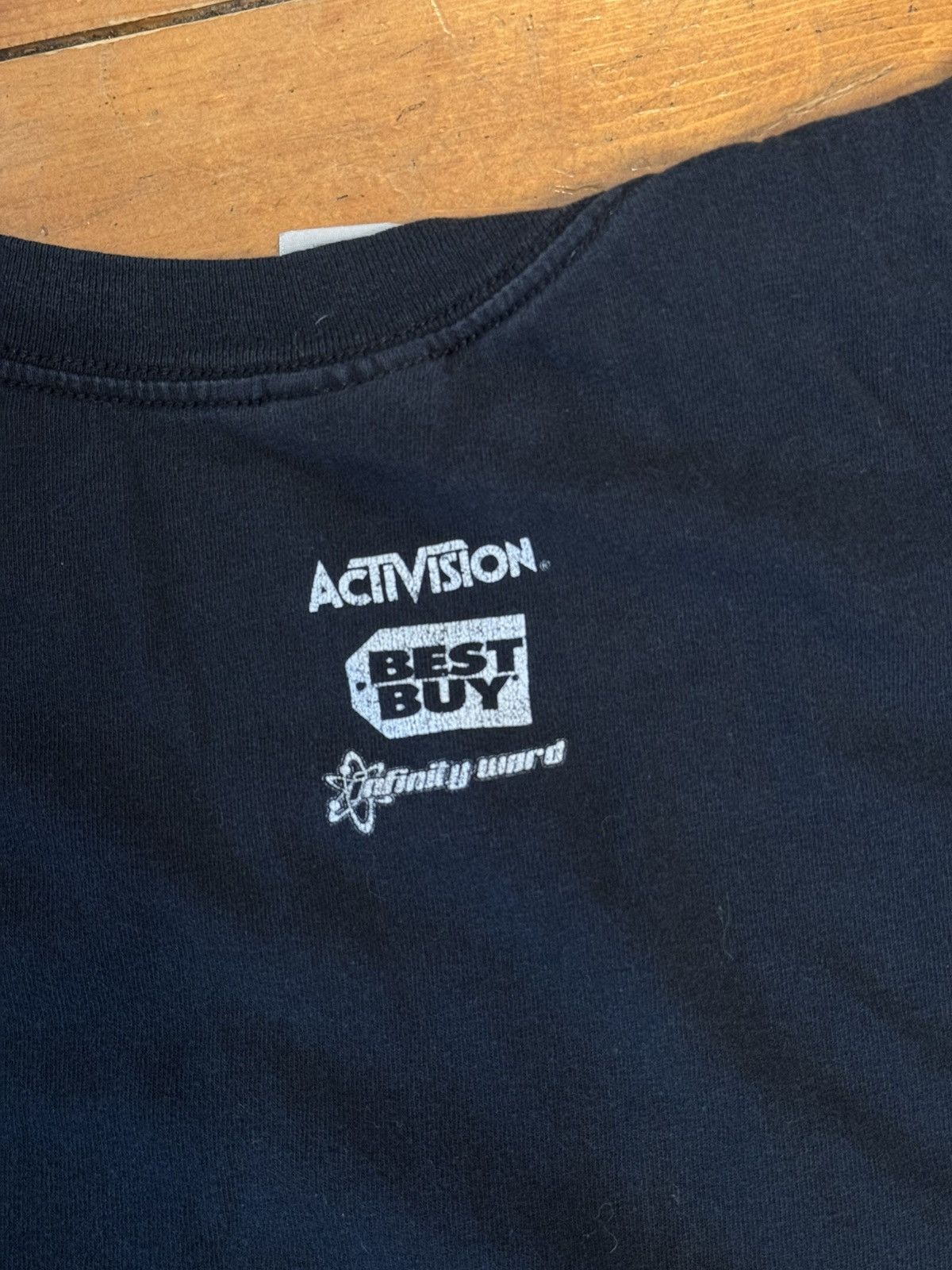 Gildan Vintage y2k Call Of Duty 2 Promo t shirt. Tagged XL Size US XL / EU 56 / 4 - 7 Thumbnail