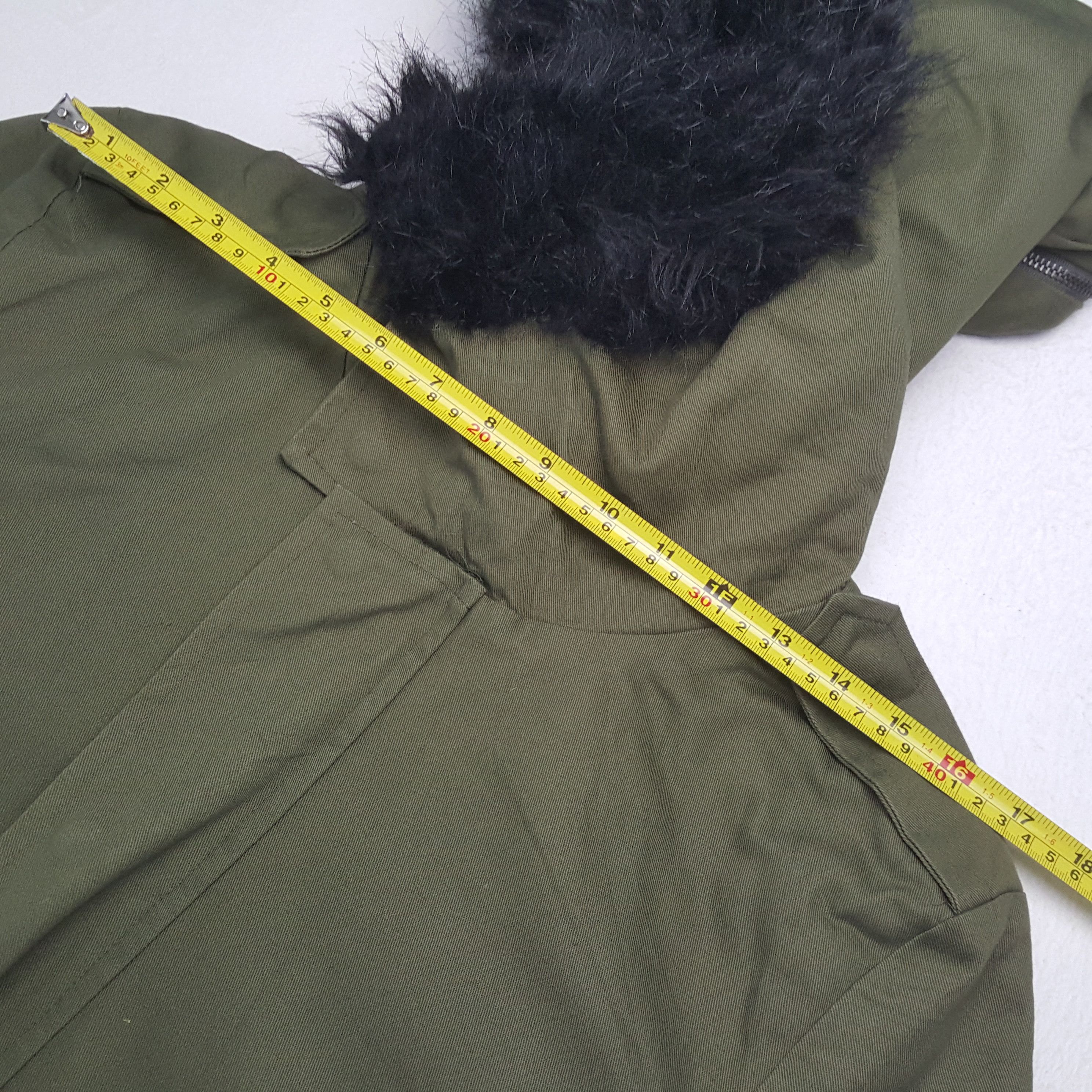 Attachment Attachment Fashion Winter Style Jacket RR18 Size US S / EU 44-46 / 1 - 4 Thumbnail