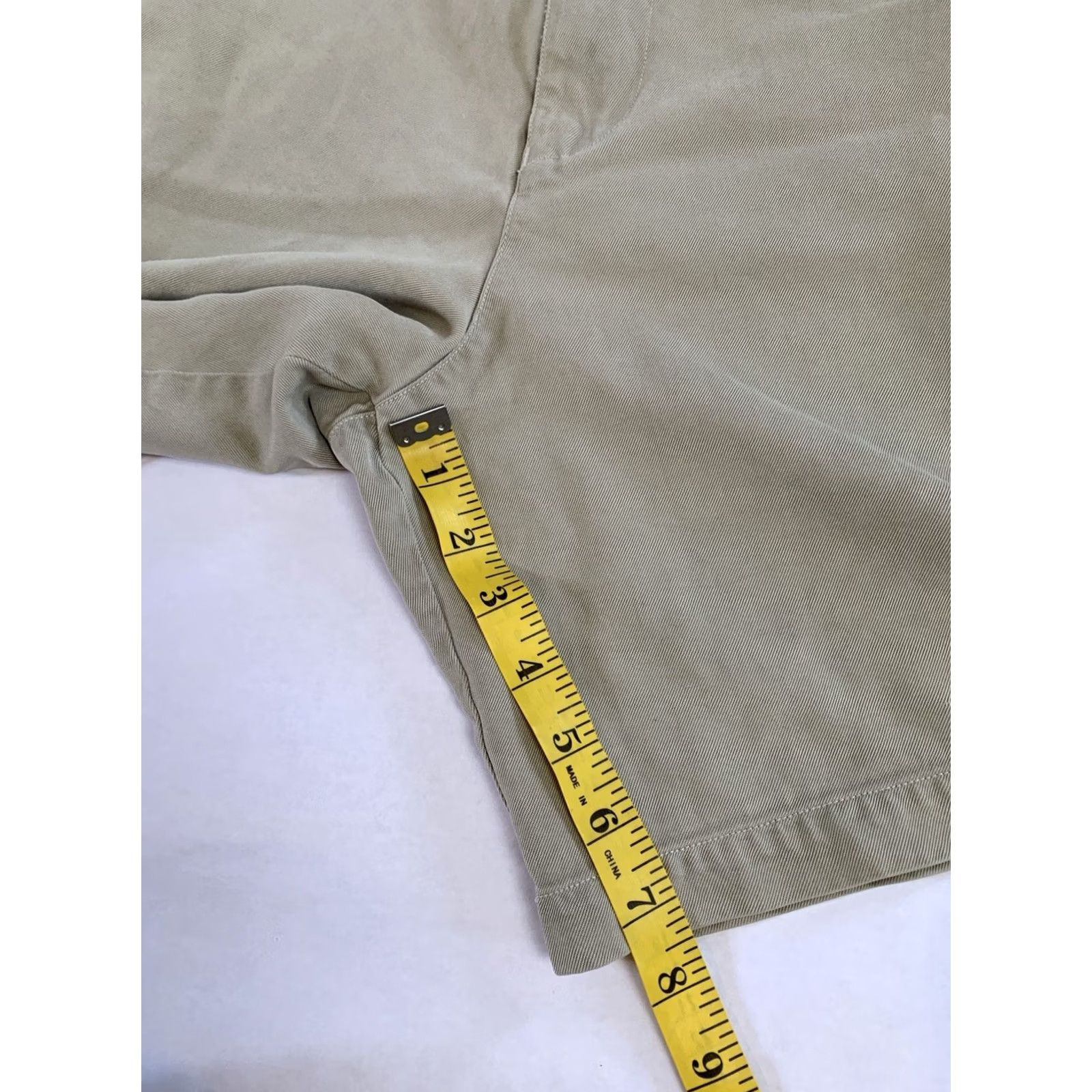 Tommy Bahama Tommy Bahama Shorts Mens 38 Beige Silk Chino Zip Pocket Logo Flat Front Relaxed Regular Pant Size US 38 / EU 54 - 5 Thumbnail