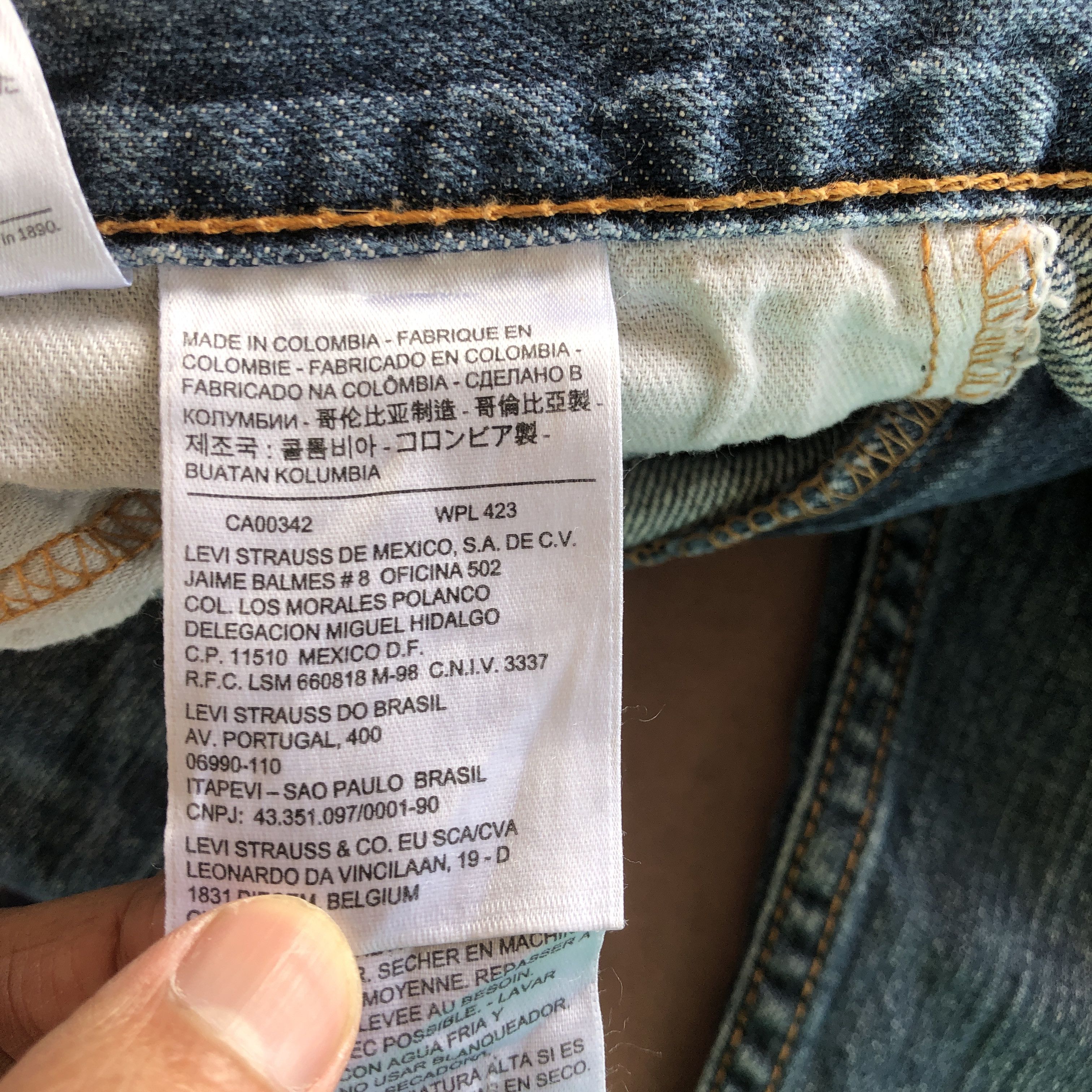 Levi's Vintage Y2K Levis 550 Faded Jeans Levi's Baggy Loose Denim Size US 36 / EU 52 - 10 Thumbnail