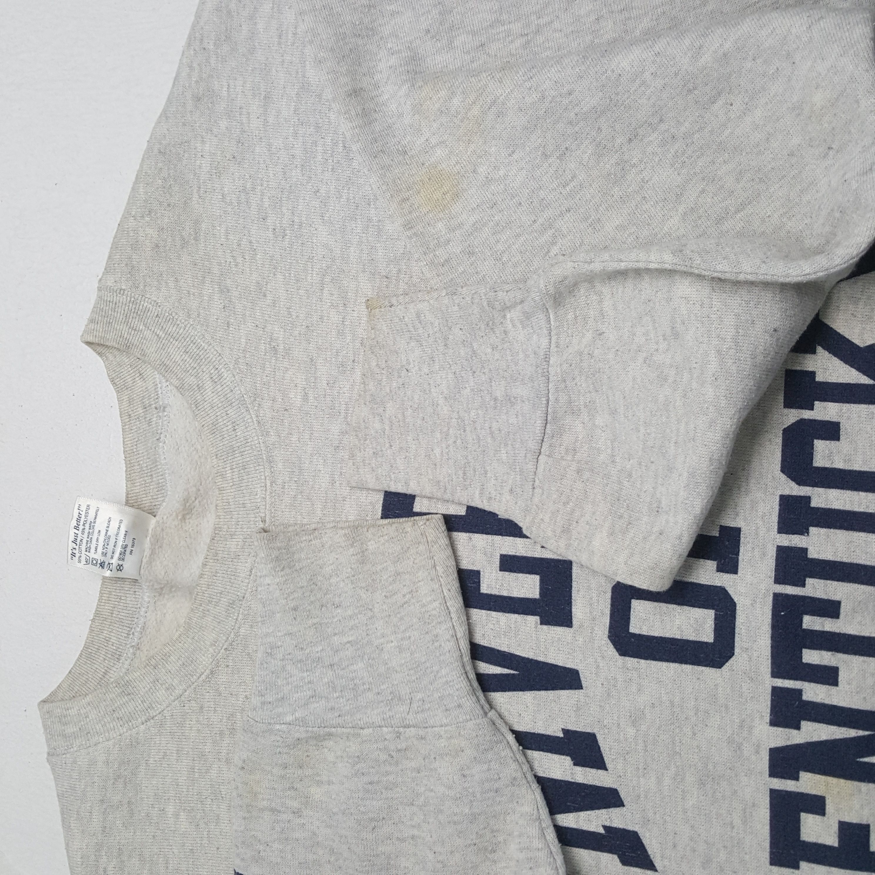 Vintage Vintage UNIVERSITY OF KENTUCKY Promotion Sweatshirts Size US XL / EU 56 / 4 - 7 Thumbnail