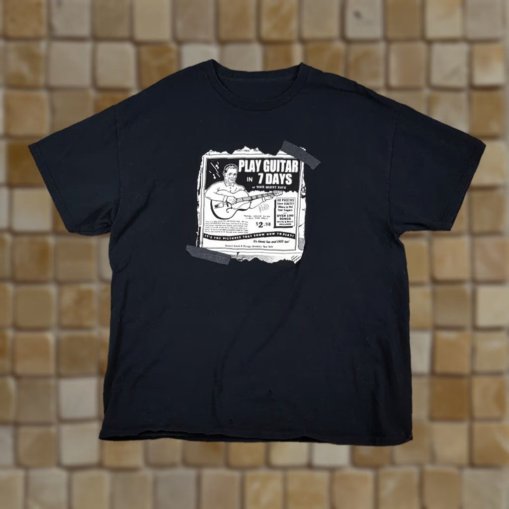 Vintage Vintage 90s Guitar Cartoon Comic Ad Men's XL T-Shirt Black Music Band Rock Retro Size US XL / EU 56 / 4 - 1 Thumbnail