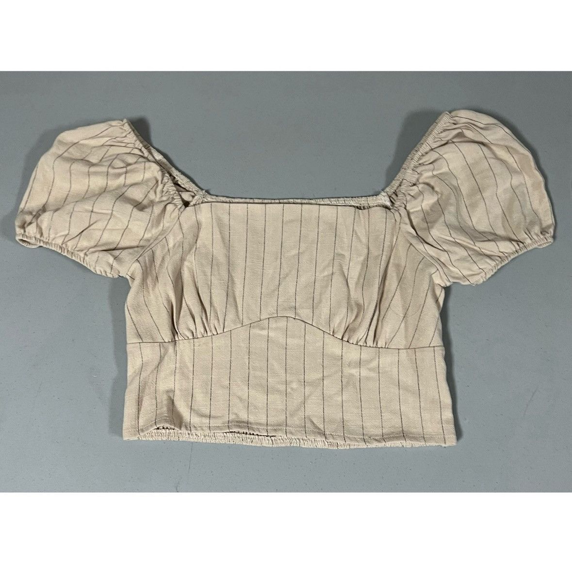 Pacsun Beige Pinstripe Short Sleeve Crop Top Shirt Blouse Size M 🖤 Size M / US 6-8 / IT 42-44 - 2 Thumbnail