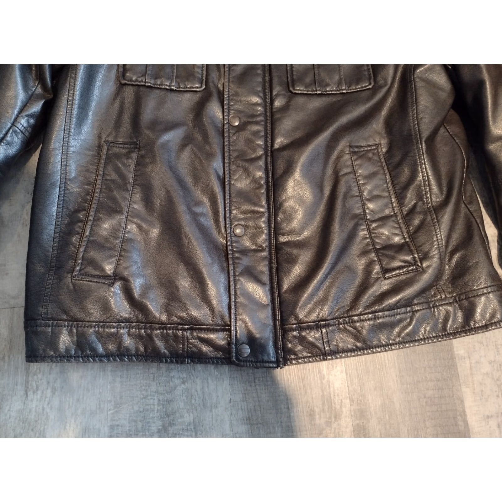 Vintage VINTAGE Levi Strauss & Co. Motorcycle Jacket Mens XL Brown Polyurethane Faux Leather 90s 2000s zippers pockets Size US XL / EU 56 / 4 - 3 Thumbnail