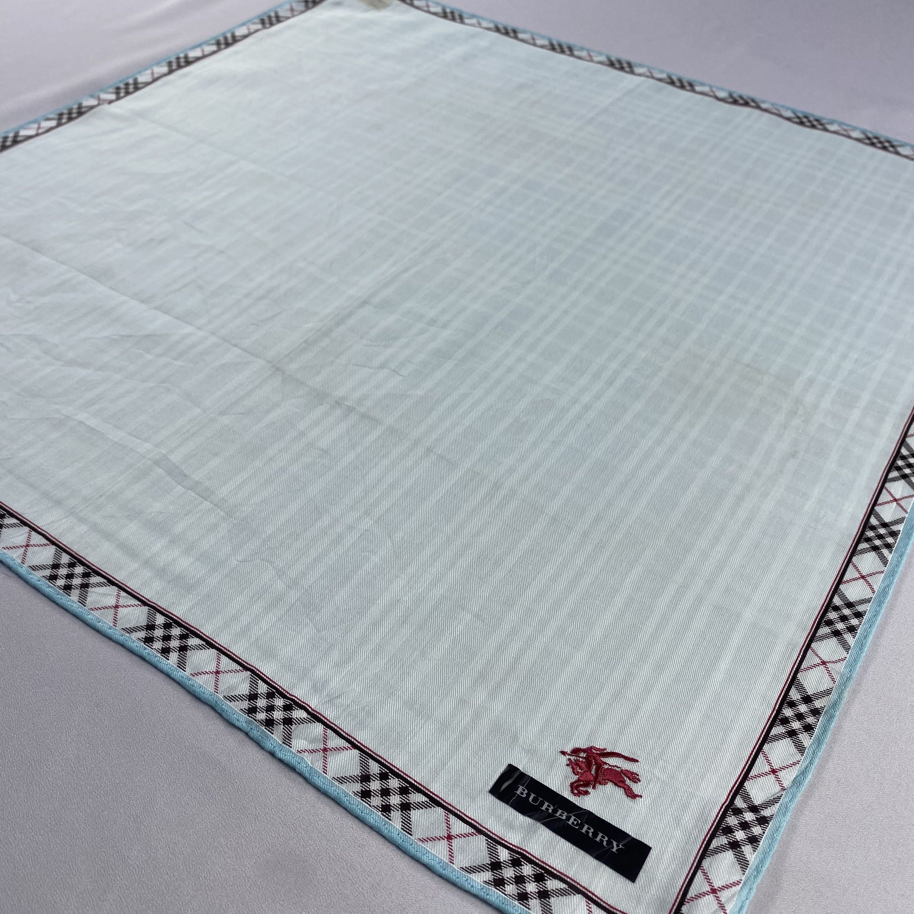 Burberry × Vintage NWt Burberry Handkerchief / Neckerchief / Bandana-P698 Size ONE SIZE - 2 Thumbnail