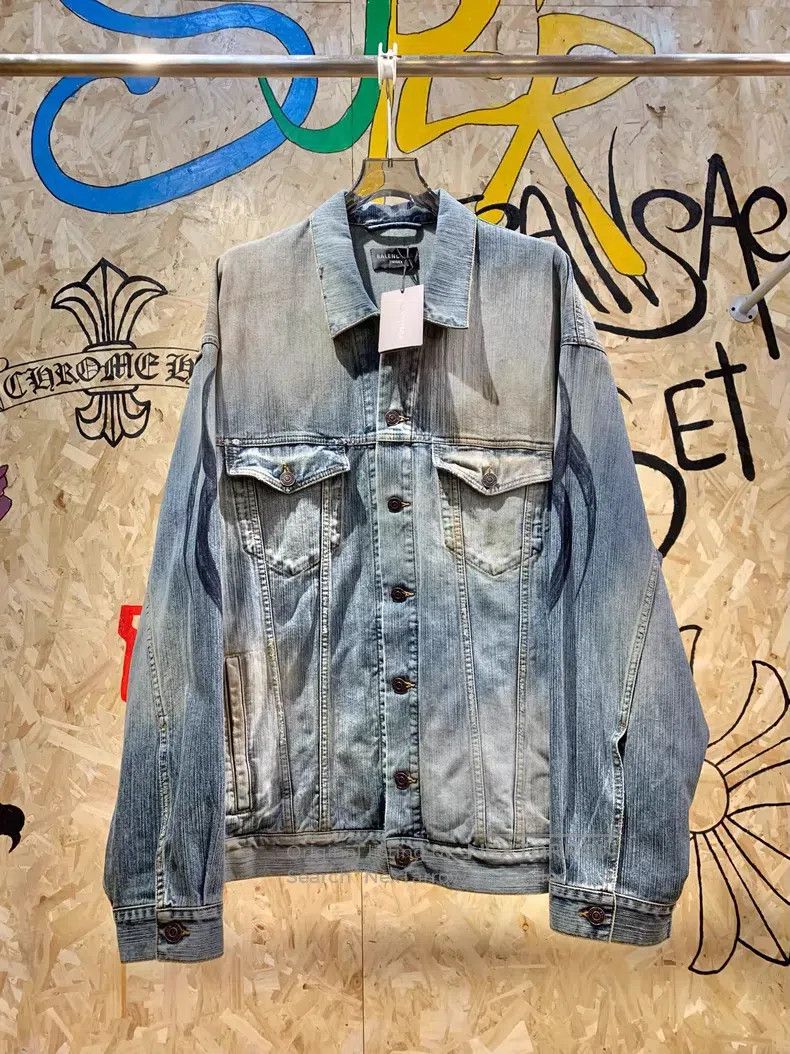 Balenciaga Balenciaga Worn-out denim jacket with dragon pattern totem Size US M / EU 48-50 / 2 - 1 Thumbnail