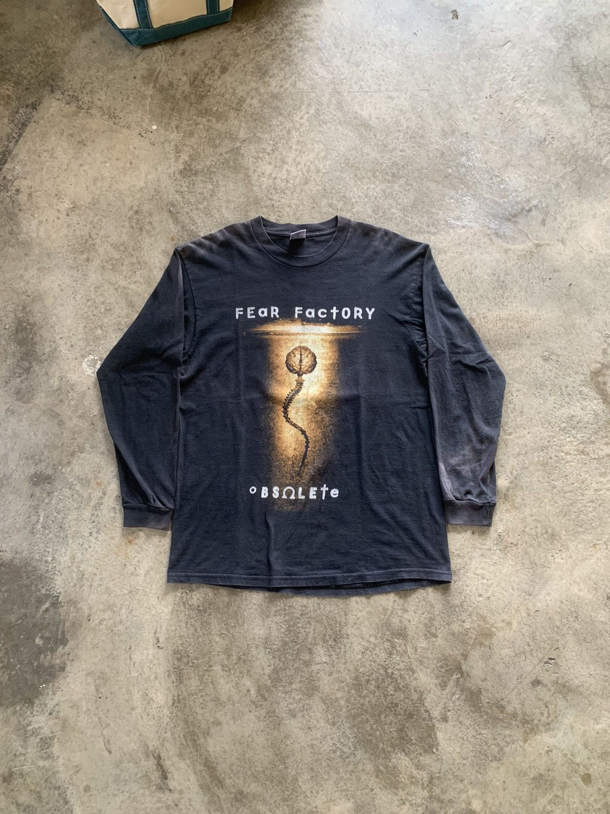 Band Tees × Vintage Fear Factory Obsolete album shirt rare back design Size US L / EU 52-54 / 3 - 1 Thumbnail