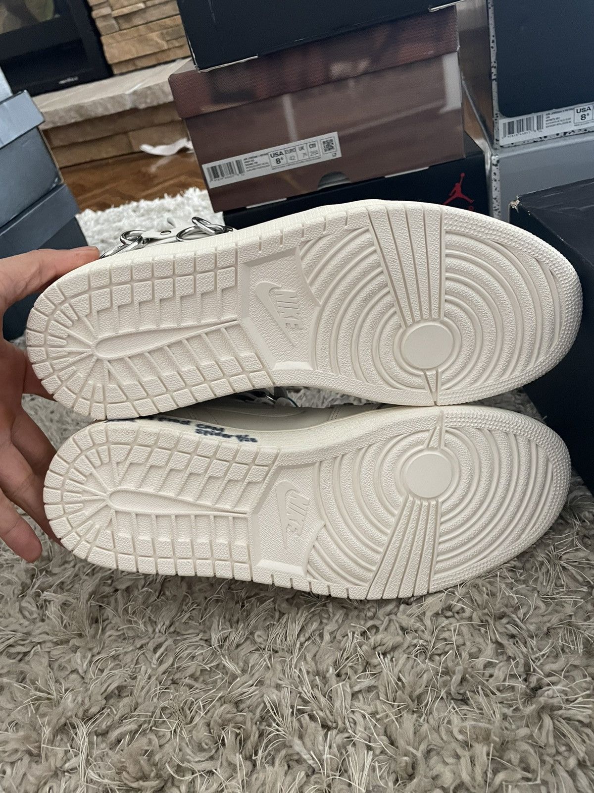 Comme des Garcons × Jordan Brand CDG x Jordan 1 High Sample Release Size US 9 / EU 42 - 9 Thumbnail