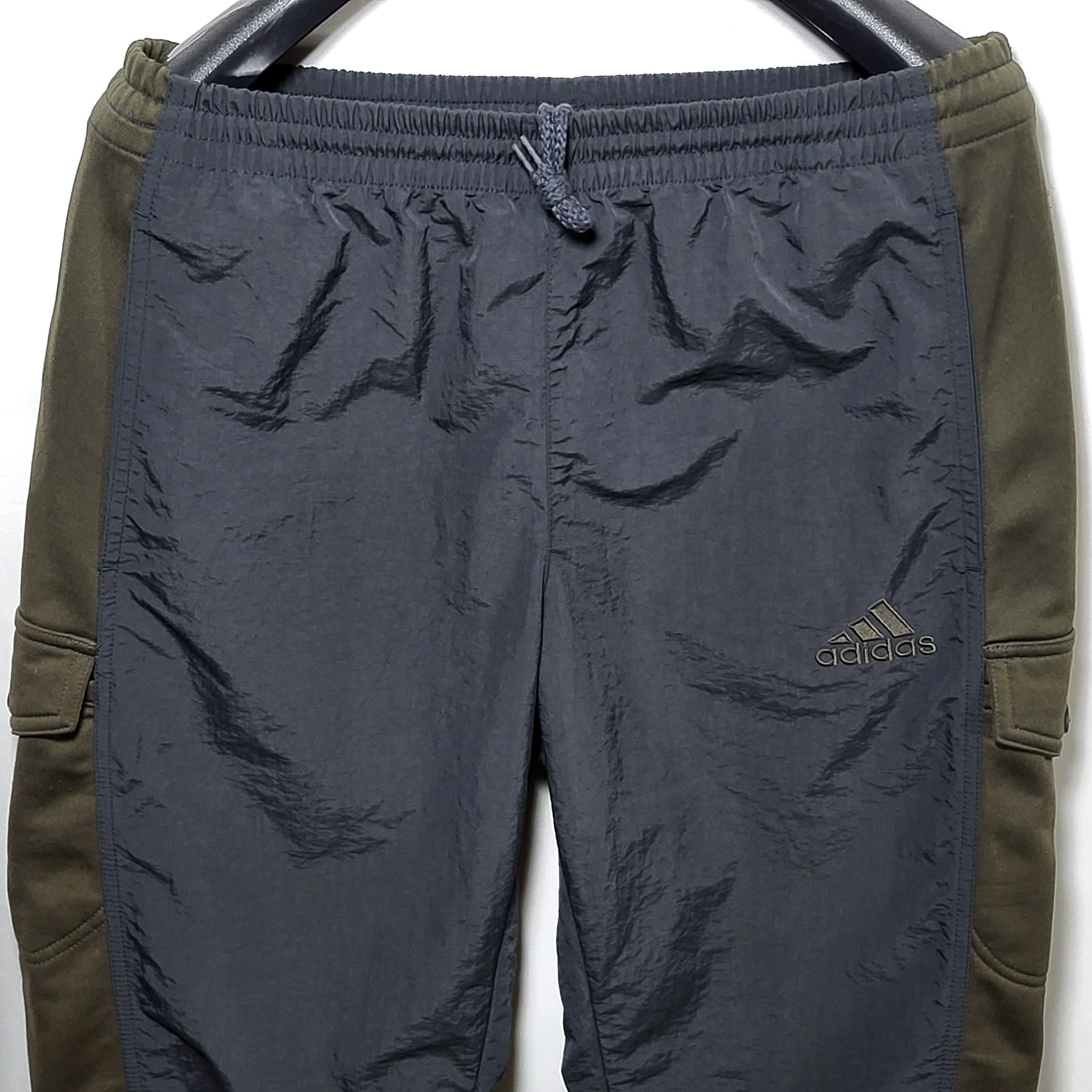 Adidas Vintage 99s Adidas Sweatpants Y2K size 30-32 Size US 32 / EU 48 - 2 Thumbnail
