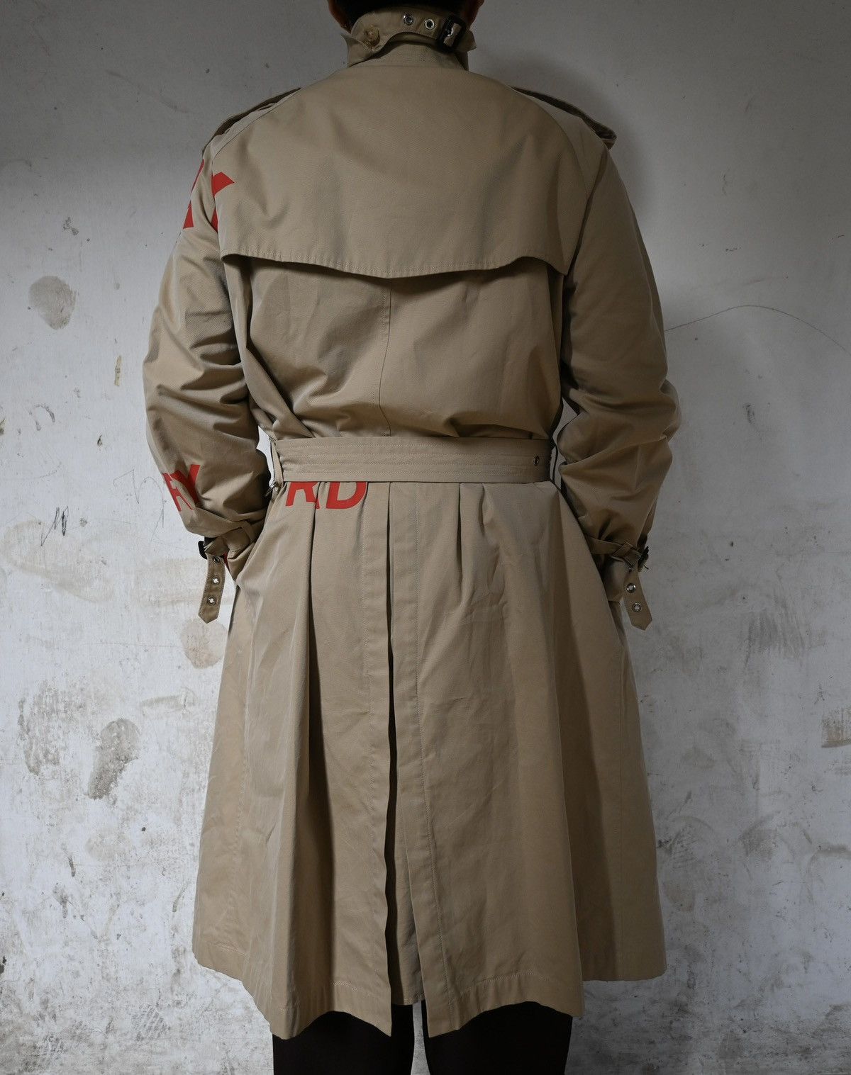 Burberry Burberry SS19 by R. Tisci horseferry garbadine trench coat Size US M / EU 48-50 / 2 - 5 Thumbnail