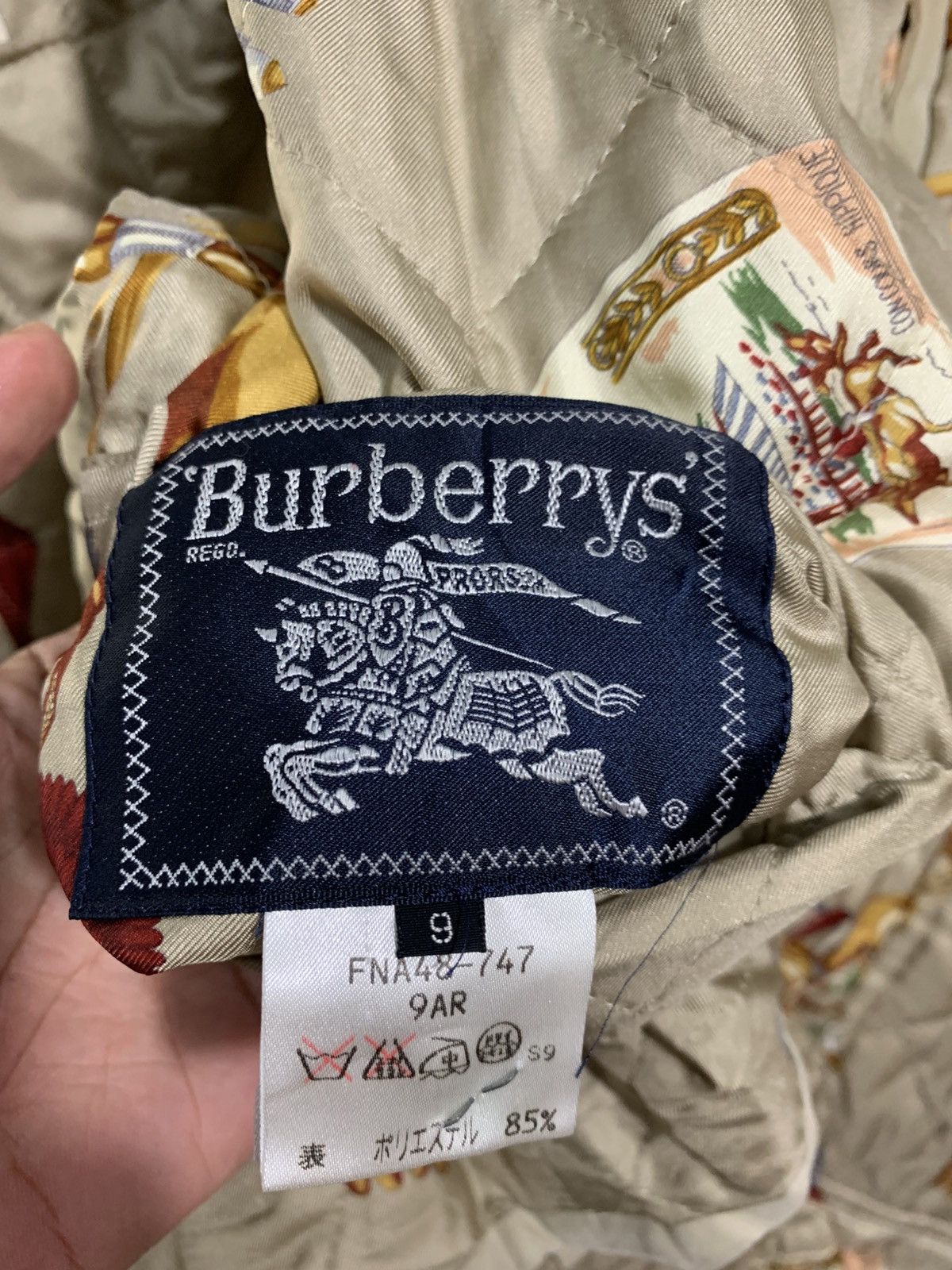 Burberry 🔥VTG BURBERRY EQUESTRIAN GRAPHIC PRINT QUILTED JACKET Size US M / EU 48-50 / 2 - 8 Thumbnail