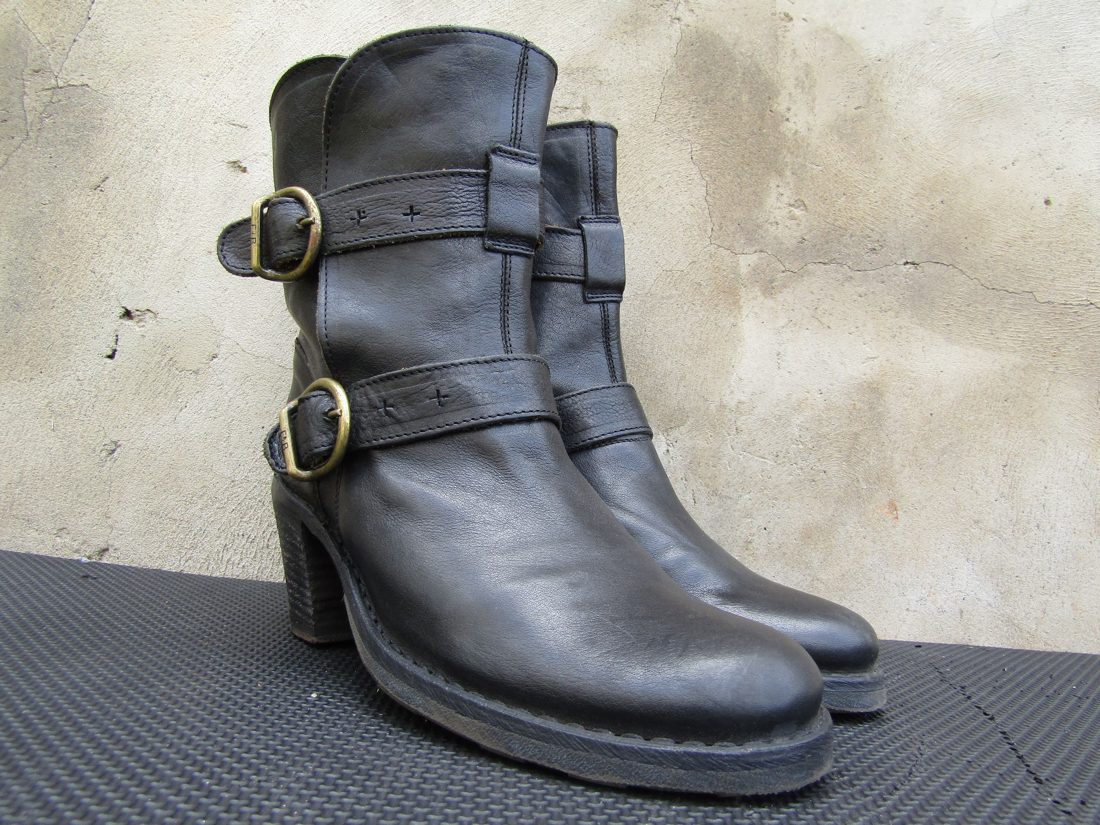 Fiorentini + Baker Fiorentini + Baker Eternity Ankle Stacked Chunky Heels Size US 7 / IT 37 - 2 Thumbnail