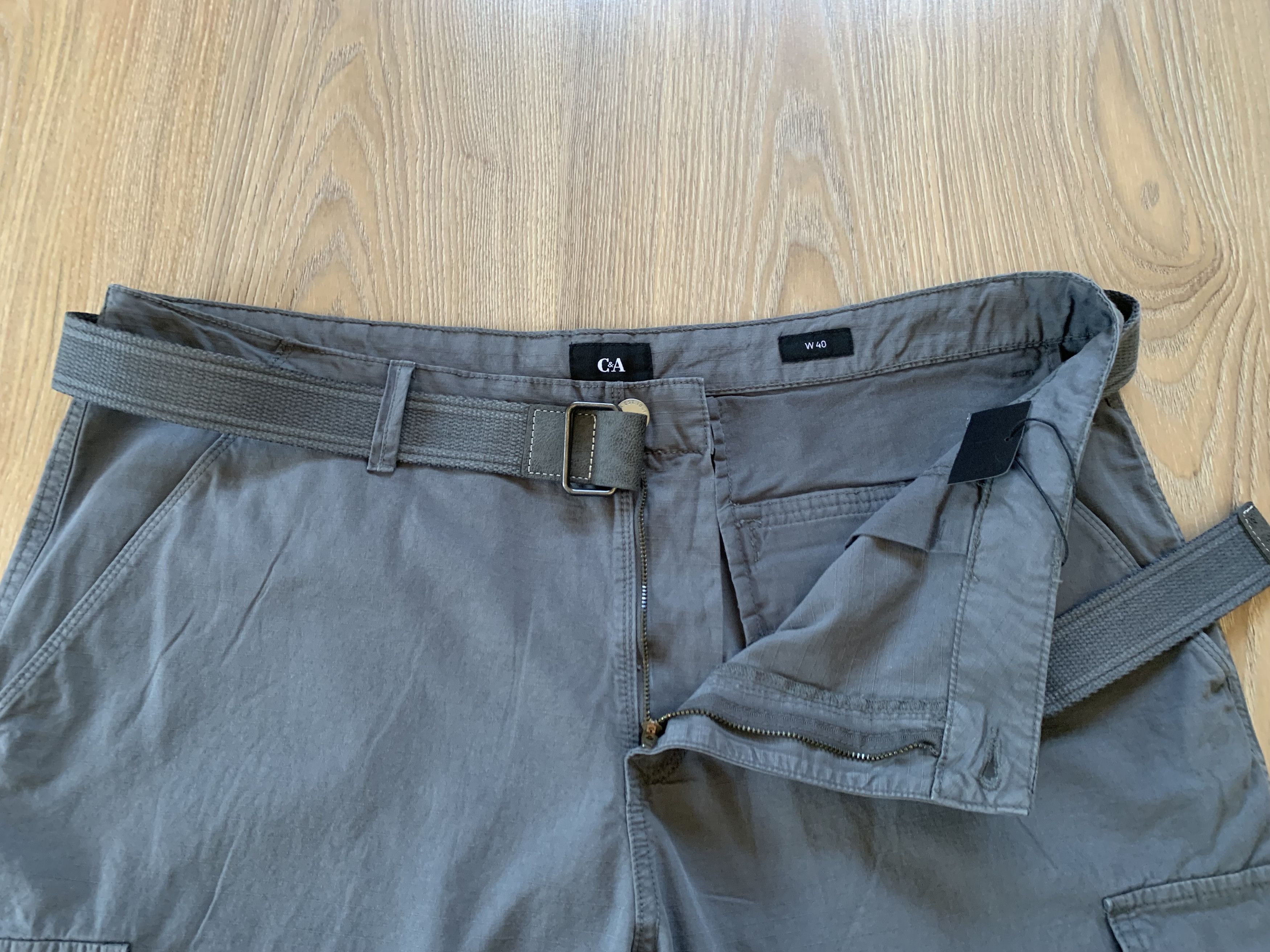 Marks & Spencer Marks & Spencer Mens Cotton Cargo Shorts Size US 32 / EU 48 - 5 Thumbnail