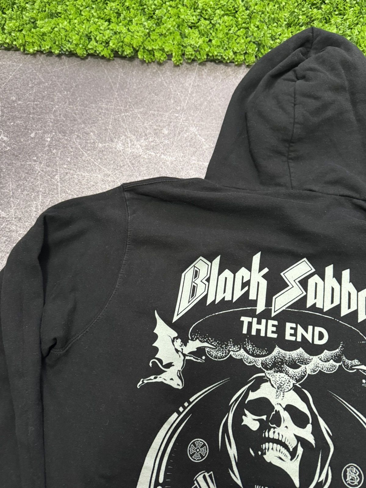 Ozzy Osbourne Vintage Ozzy Osbourne Black Sabbath hoodie Size US XL / EU 56 / 4 - 18 Thumbnail