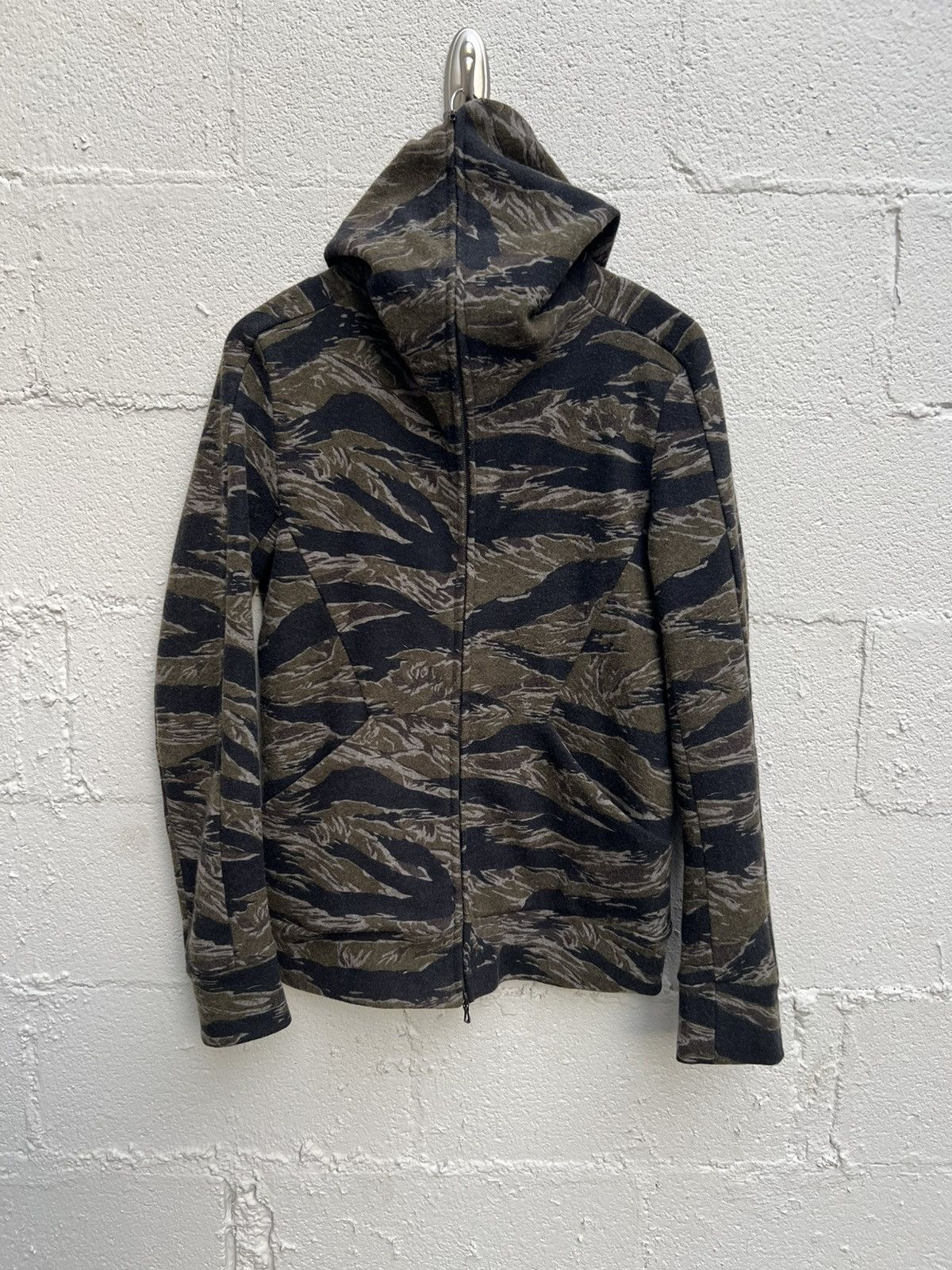 Attachment × Japanese Brand × Kazuyuki Kumagai Attachment Attachment Tiger Camo Full Zip Hoodie Size US M / EU 48-50 / 2 - 3 Thumbnail