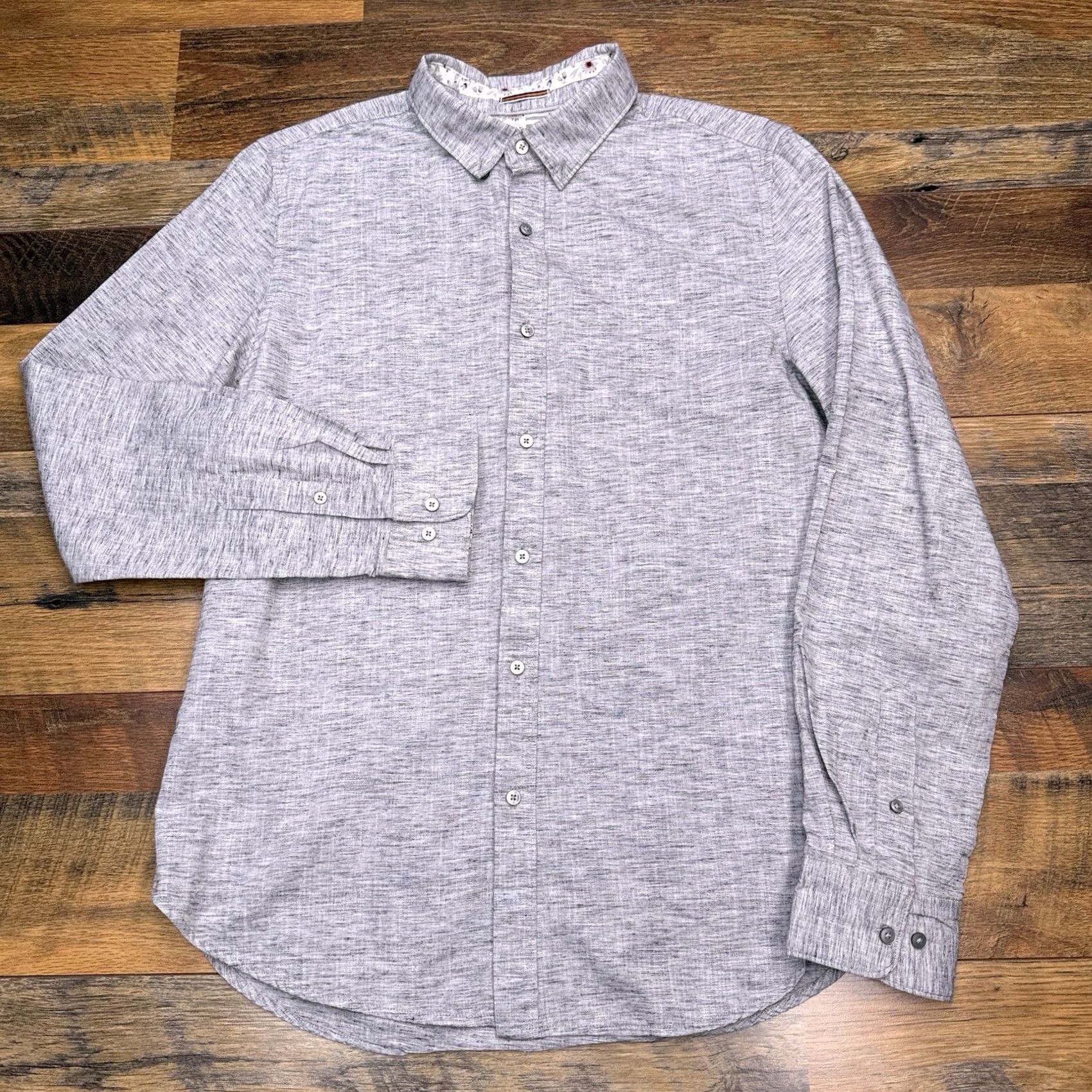 Denime Denim & Flower Shirt Mens S Gray Chambray Button Up Collared Long Sleeve Slim Casual Workwear Button-Up Flower Theme Modern All Seasons Size US S / EU 44-46 / 1 - 2 Thumbnail