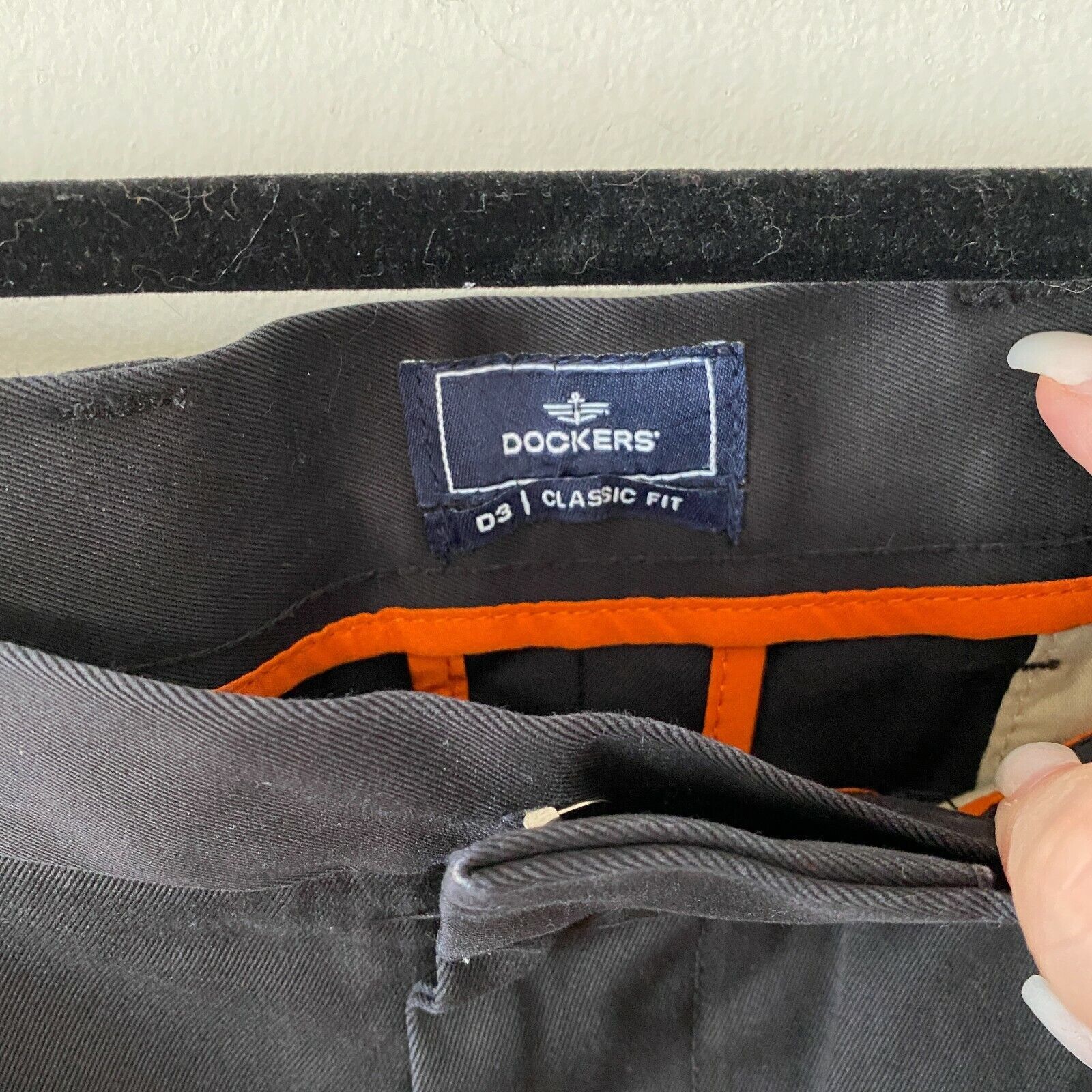 Dockers Dockers D3 Classic Pleated Black Zip Close Casual Trouser Size US 34 / EU 50 - 9 Thumbnail