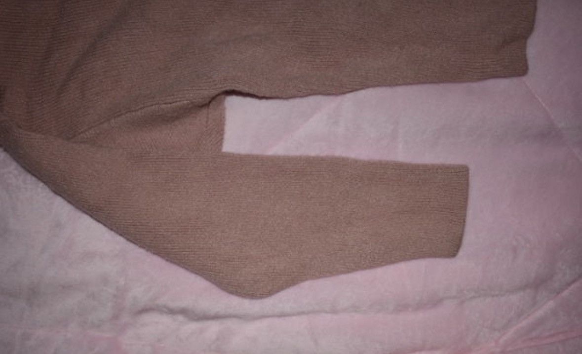 Express Cozy Pink Express Womens V Neck Sweater 3/4 Sleeve Medium Size M / US 6-8 / IT 42-44 - 5 Thumbnail