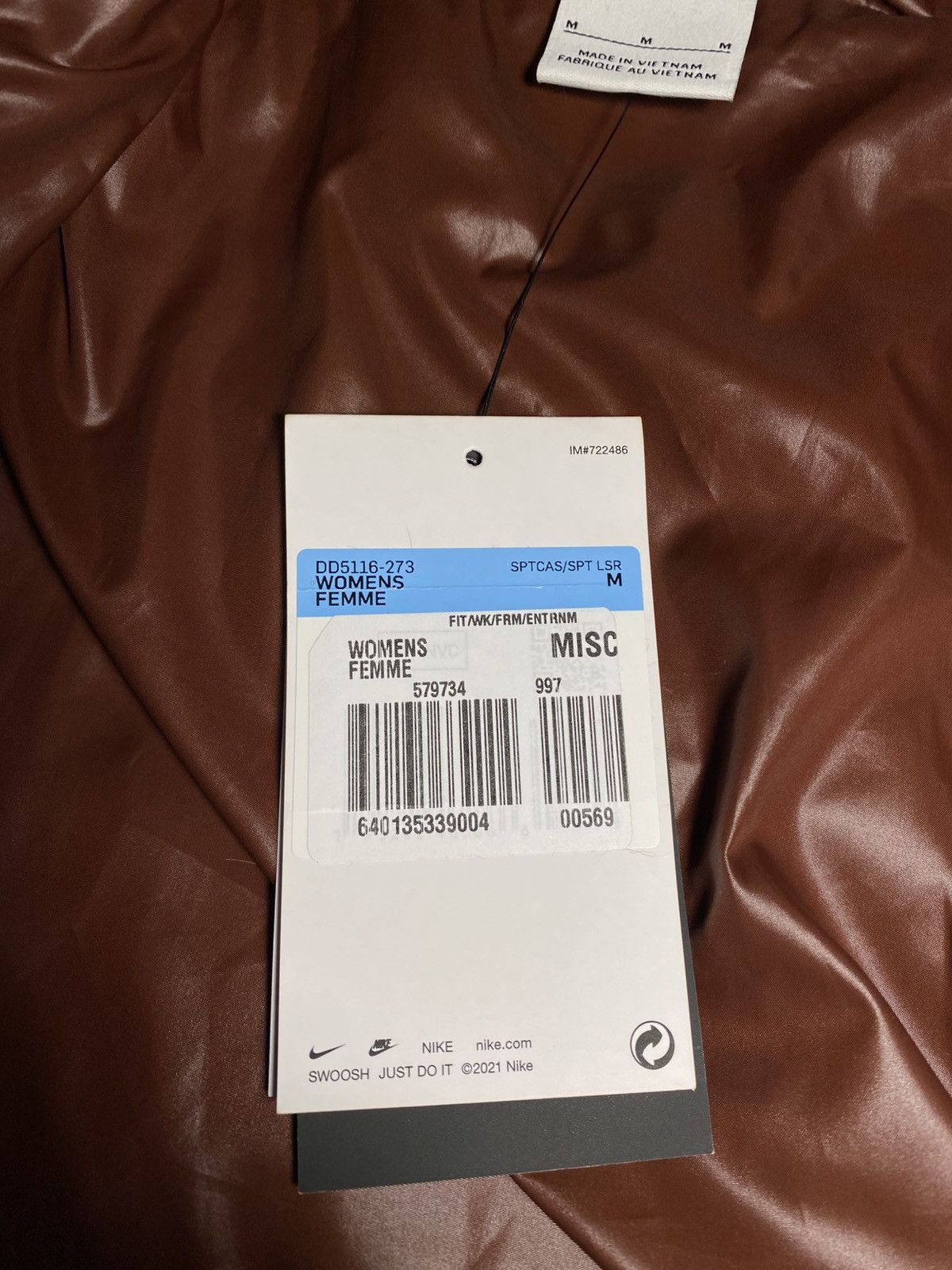 Nike Nike Essentials Faux Fur Swoosh Bomber Jacket women’s M BNWT Size M / US 6-8 / IT 42-44 - 14 Thumbnail