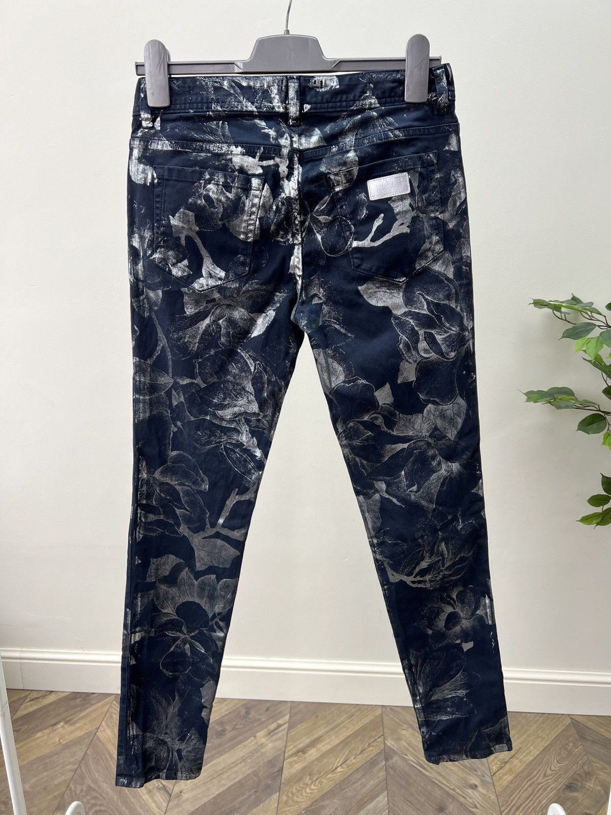 Just Cavalli Vintage Just Cavalli Skinny Fit women’s Pants Floral Print Size 28" / US 6 / IT 42 - 7 Thumbnail