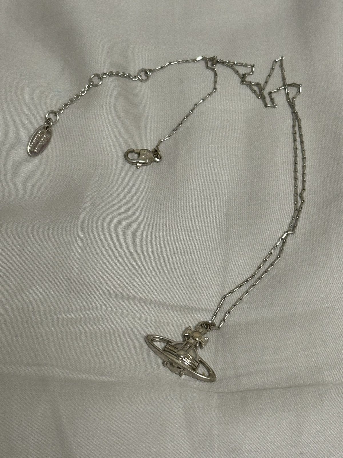 Vivienne Westwood VIVIENNE WESTWOOD Silver Orb Charm Chain Link Necklace Size ONE SIZE - 3 Thumbnail