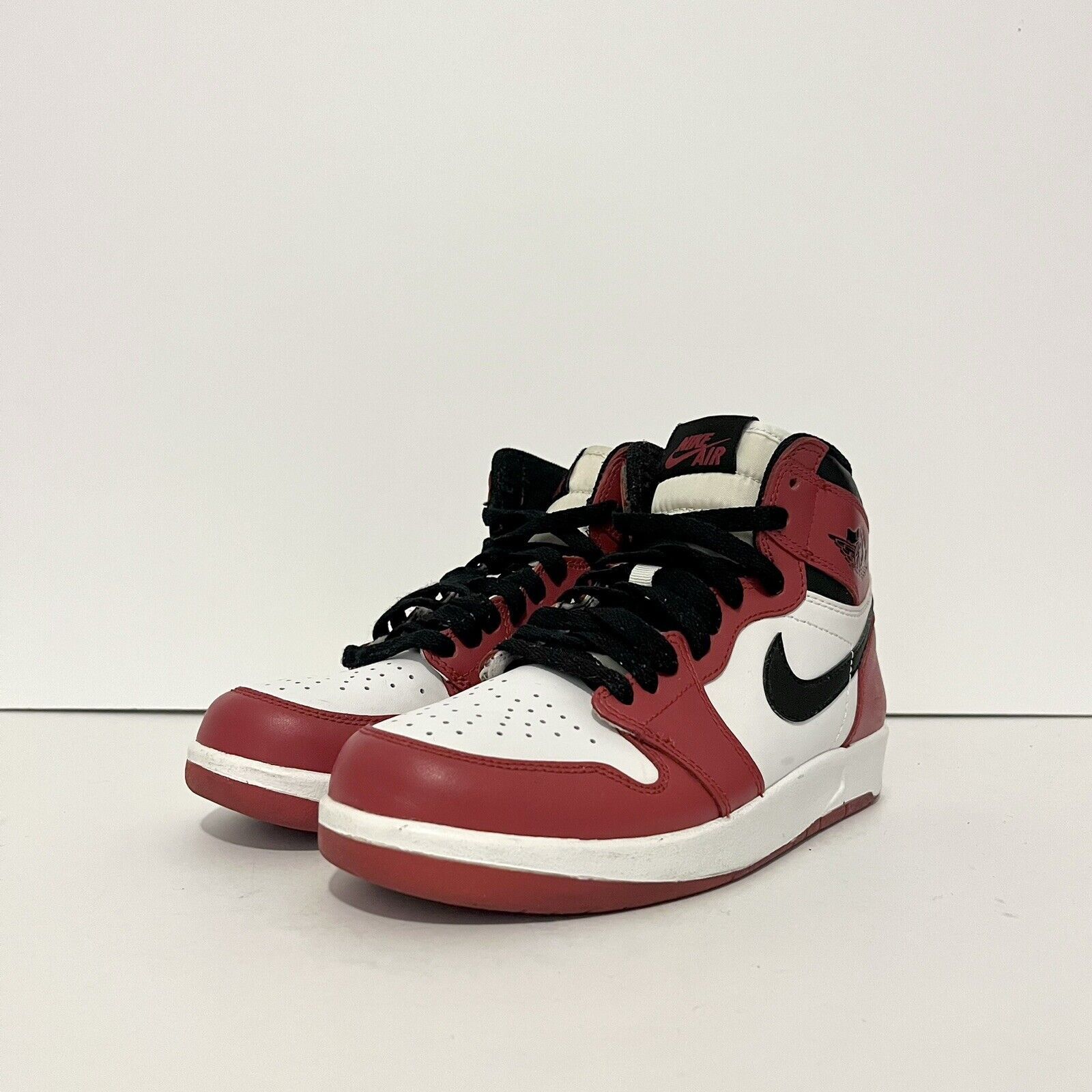 Nike 2015 Nike Air Jordan 1.5 Chicago The Return GS 768862-601 Size US 6 / IT 36 - 2 Thumbnail