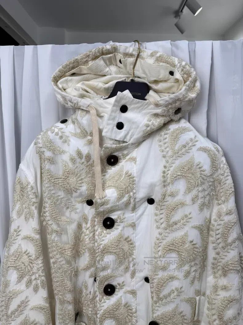 Ann Demeulemeester Ann Demeulemeester Silver thread embroidered parka| Size XXS / US 00 / IT 34 - 2 Thumbnail