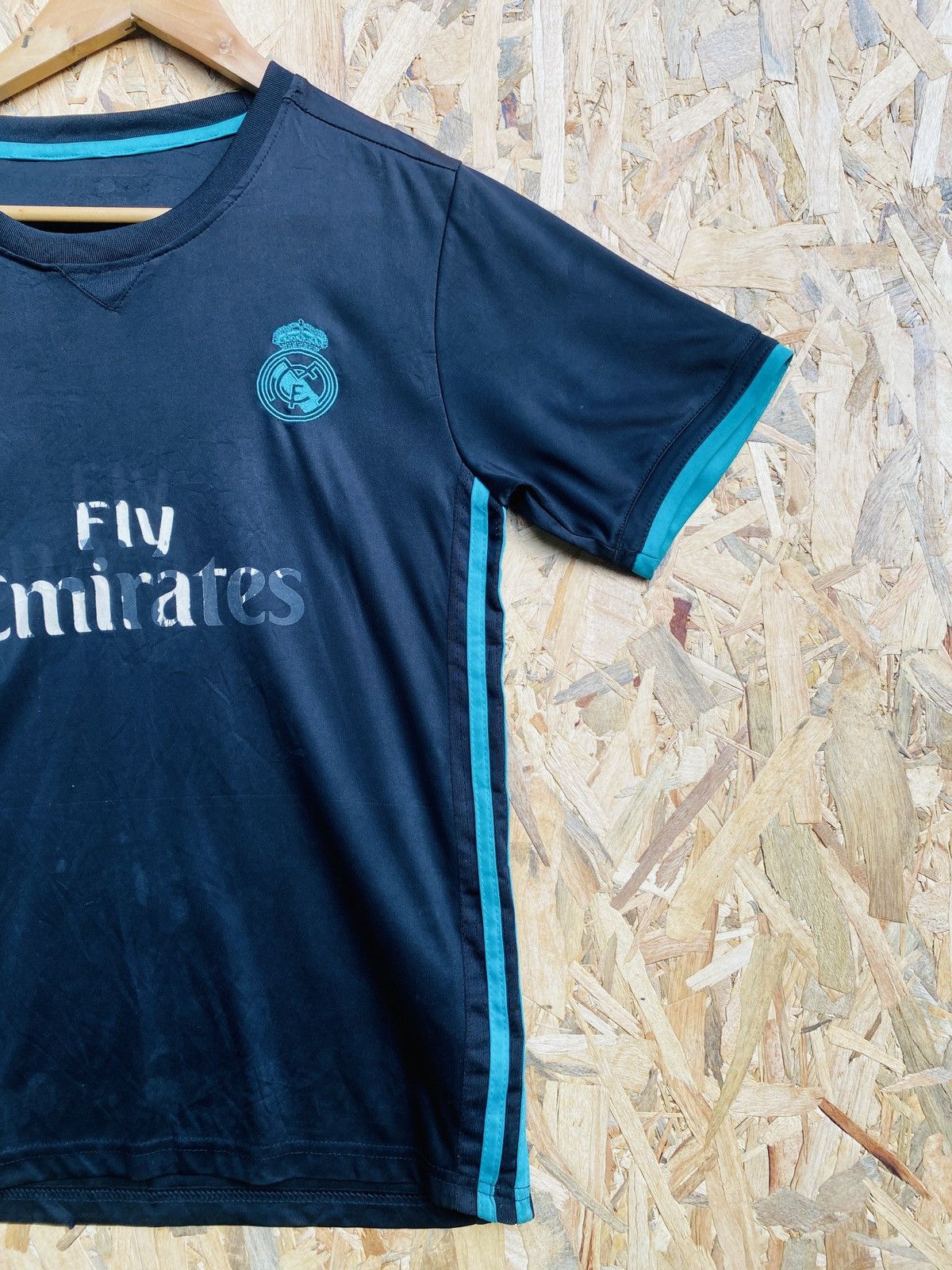 Vintage Vintage real madrid laliga soccer jerser Size US S / EU 44-46 / 1 - 2 Thumbnail
