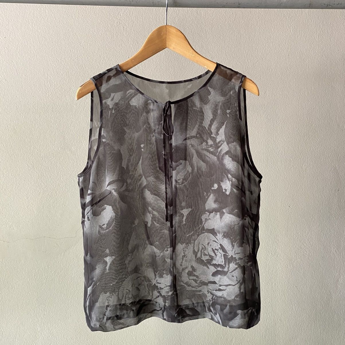Givenchy GIVENCHY Transparent Gray Floral Sleeveless Blouse Size M / US 6-8 / IT 42-44 - 1 Thumbnail